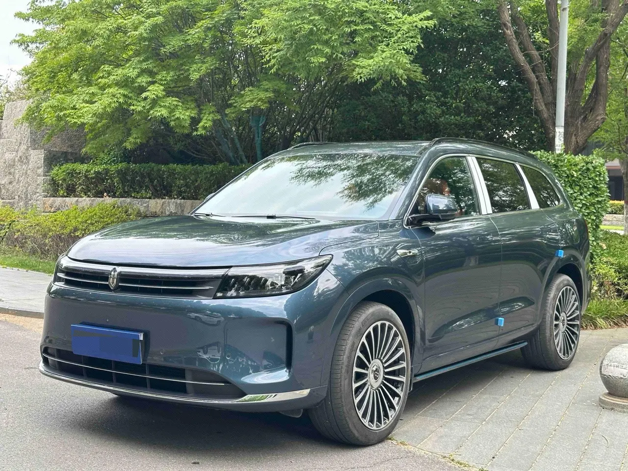 Open image lightbox: AITO 2024 AITO M7 Smart Drive Rear Drive Pro Edition 6-seat Automatic Gear