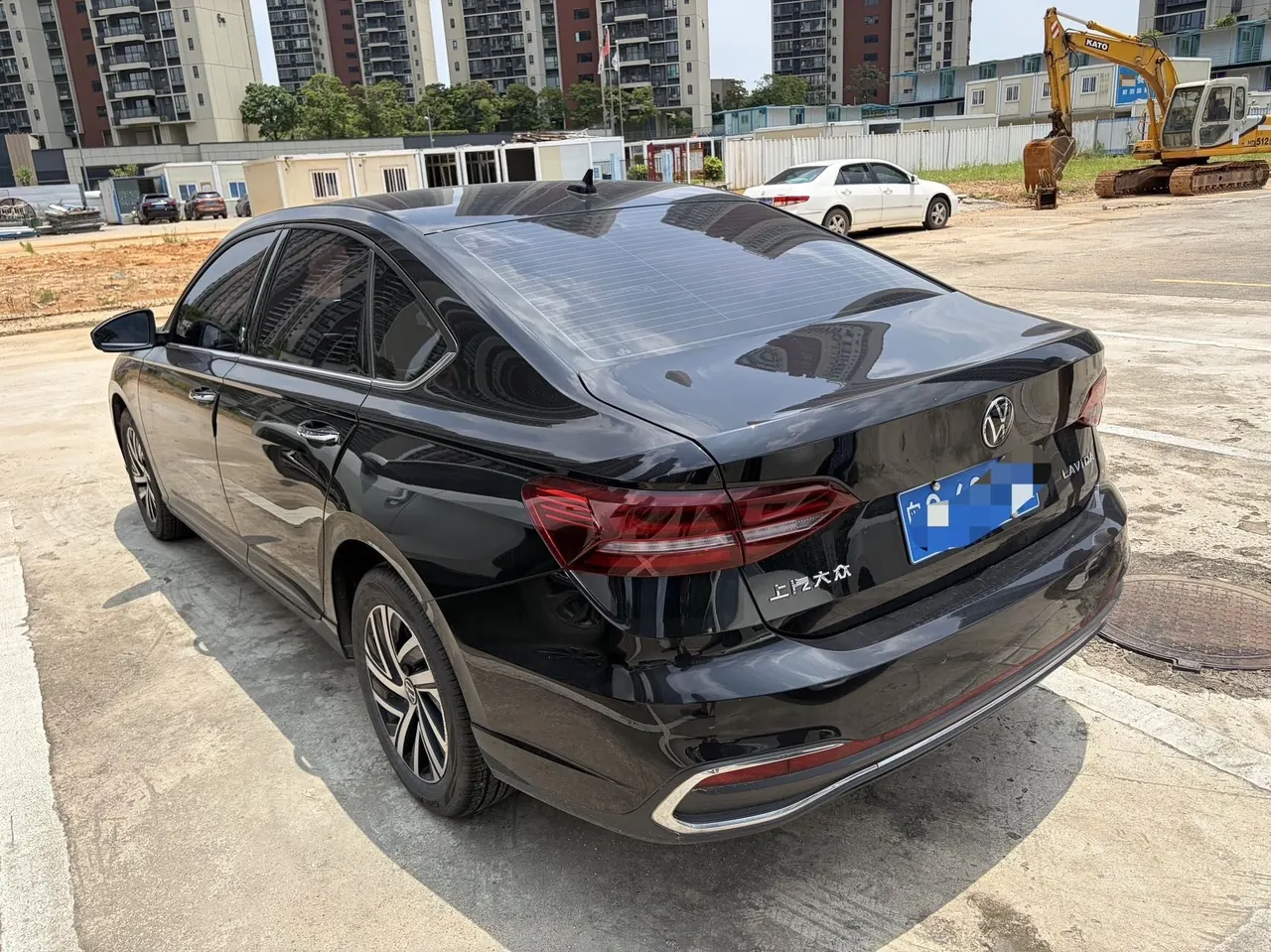 Volkswagen 2023 LaVida 1.5 5 Million Edition Automatic 5
