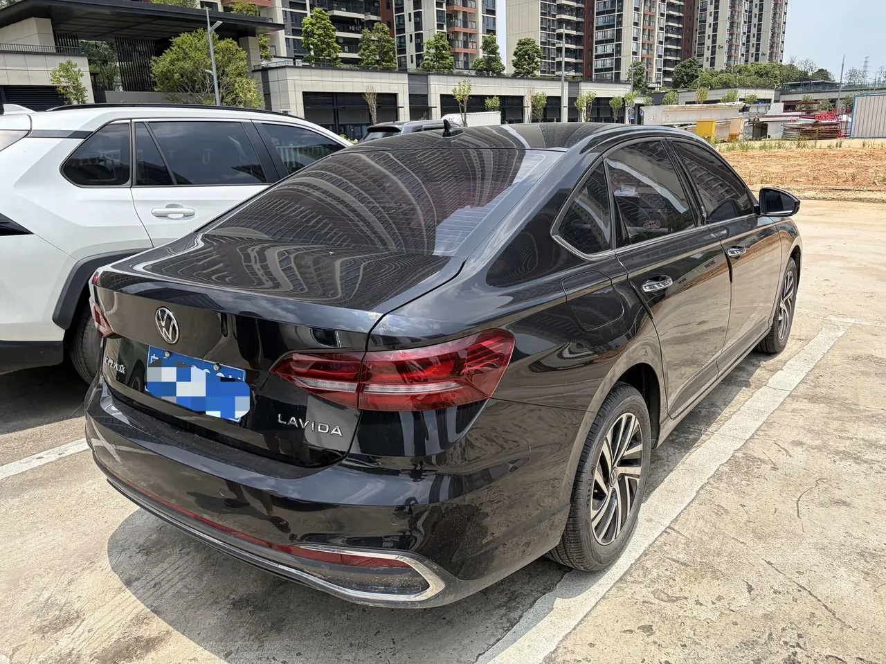 Volkswagen 2023 LaVida 1.5 5 Million Edition Automatic 6