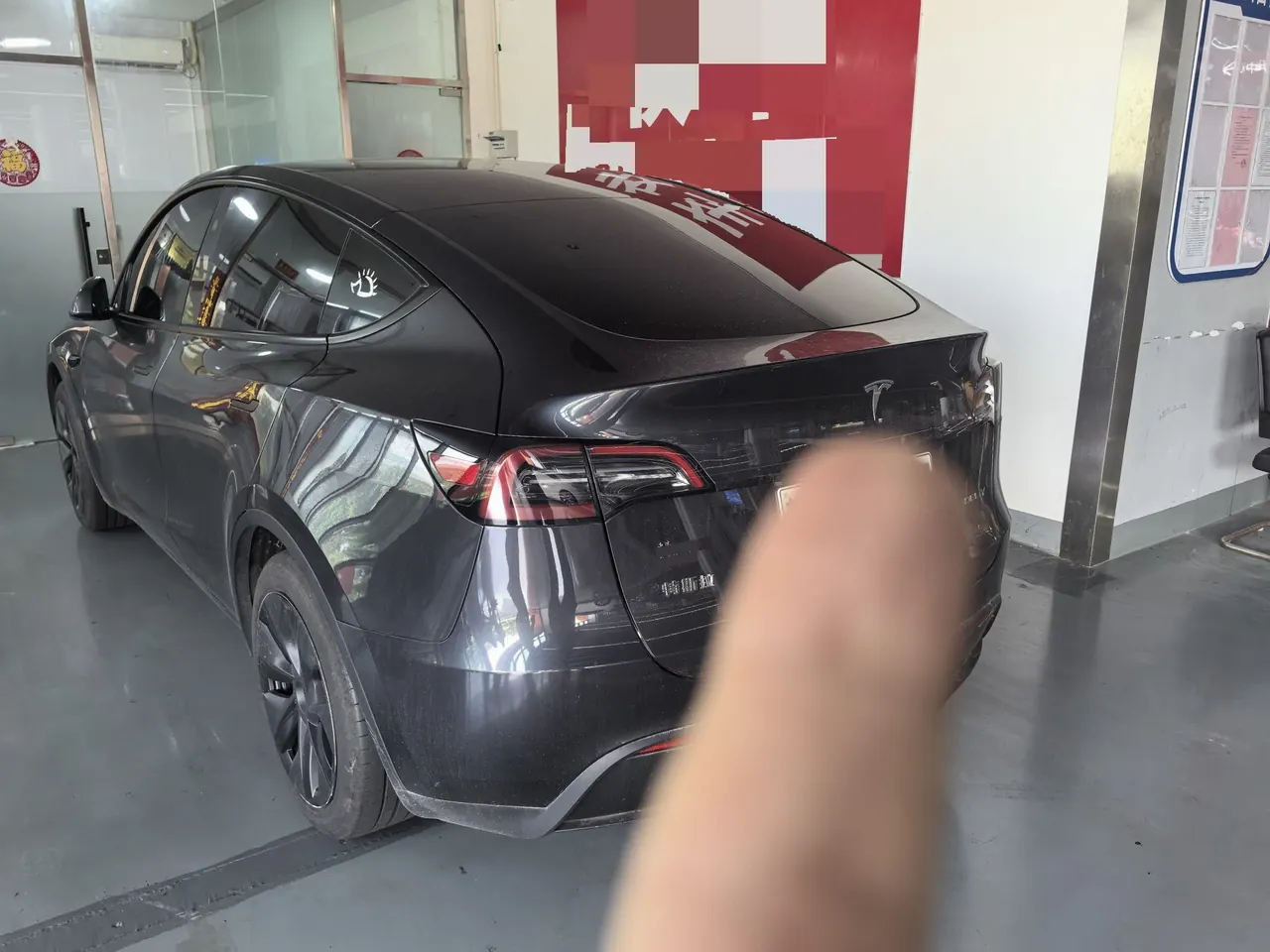 Tesla 2024 Model Y rear-wheel drive version automatic transmission 5