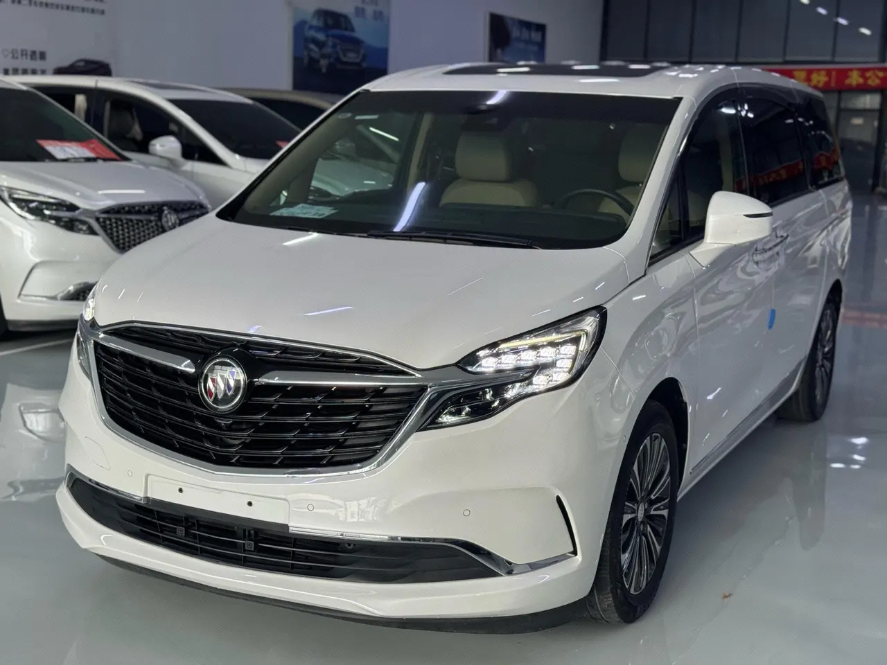 Open image lightbox: Buick 2020 GL8 ES Lu Zun 2.0T 653T Flagship Automatic Gear