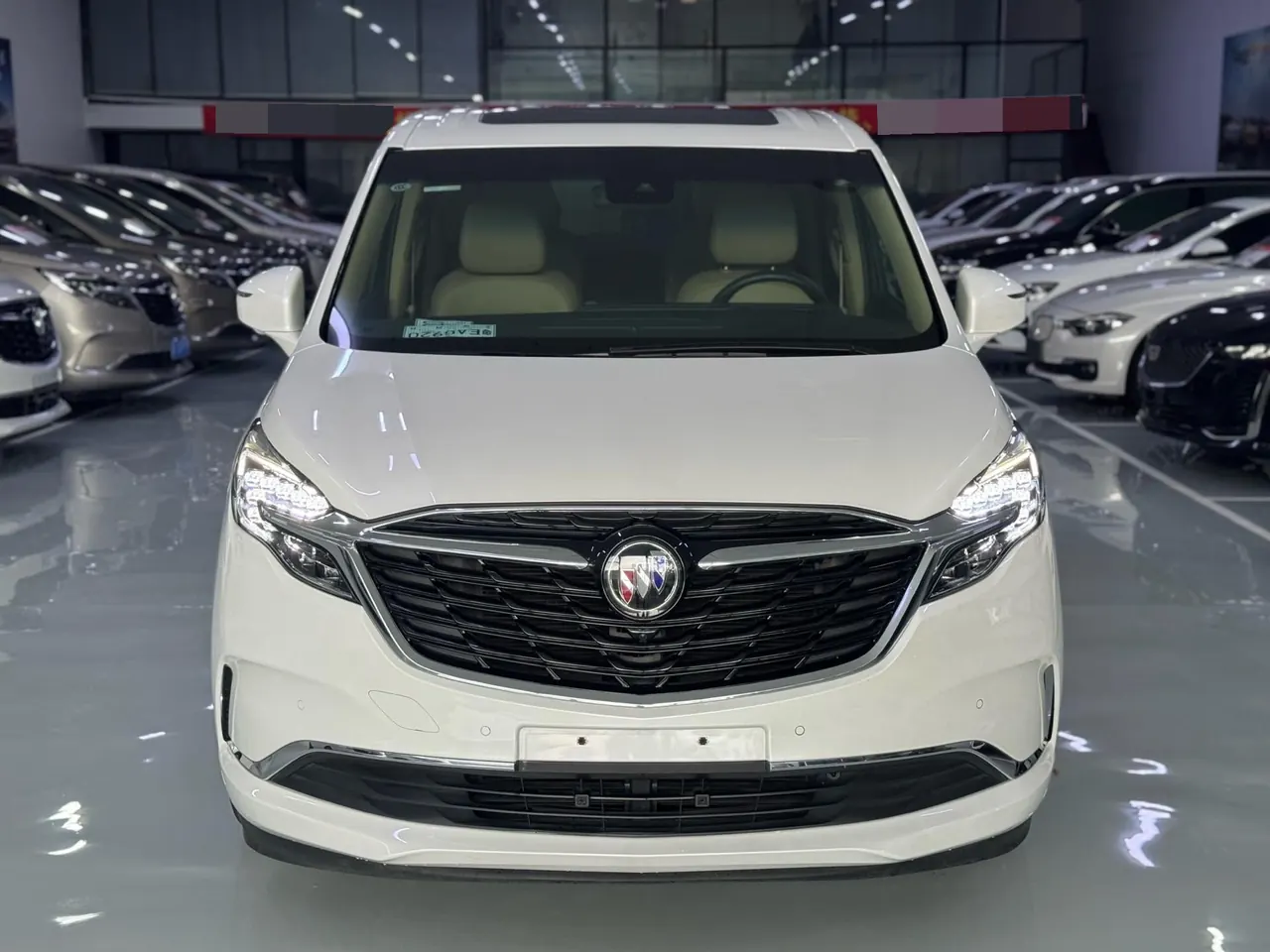 Buick 2020 GL8 ES Lu Zun 2.0T 653T Flagship Automatic Gear 2