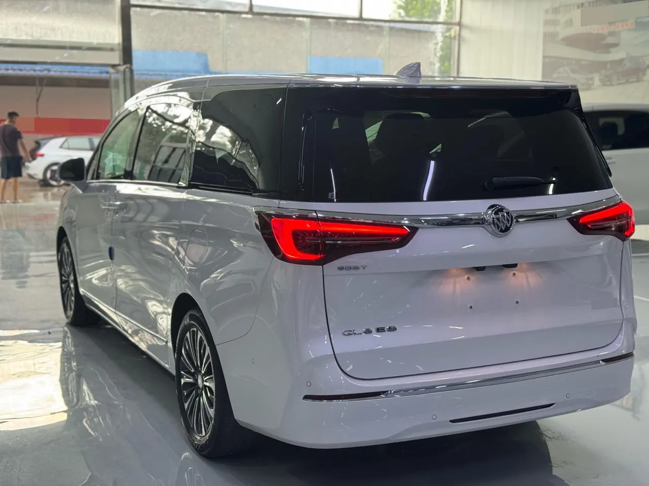 Buick 2020 GL8 ES Lu Zun 2.0T 653T Flagship Automatic Gear 8