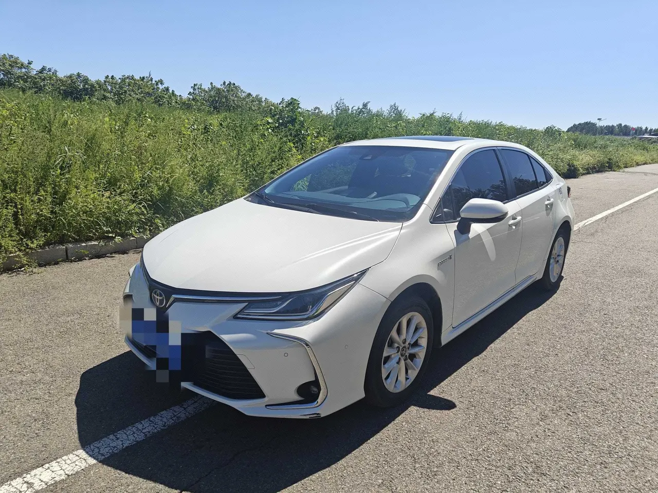 Open image lightbox: Toyota 2021 corolla double engine 1.8 stepless flagship automatic gear
