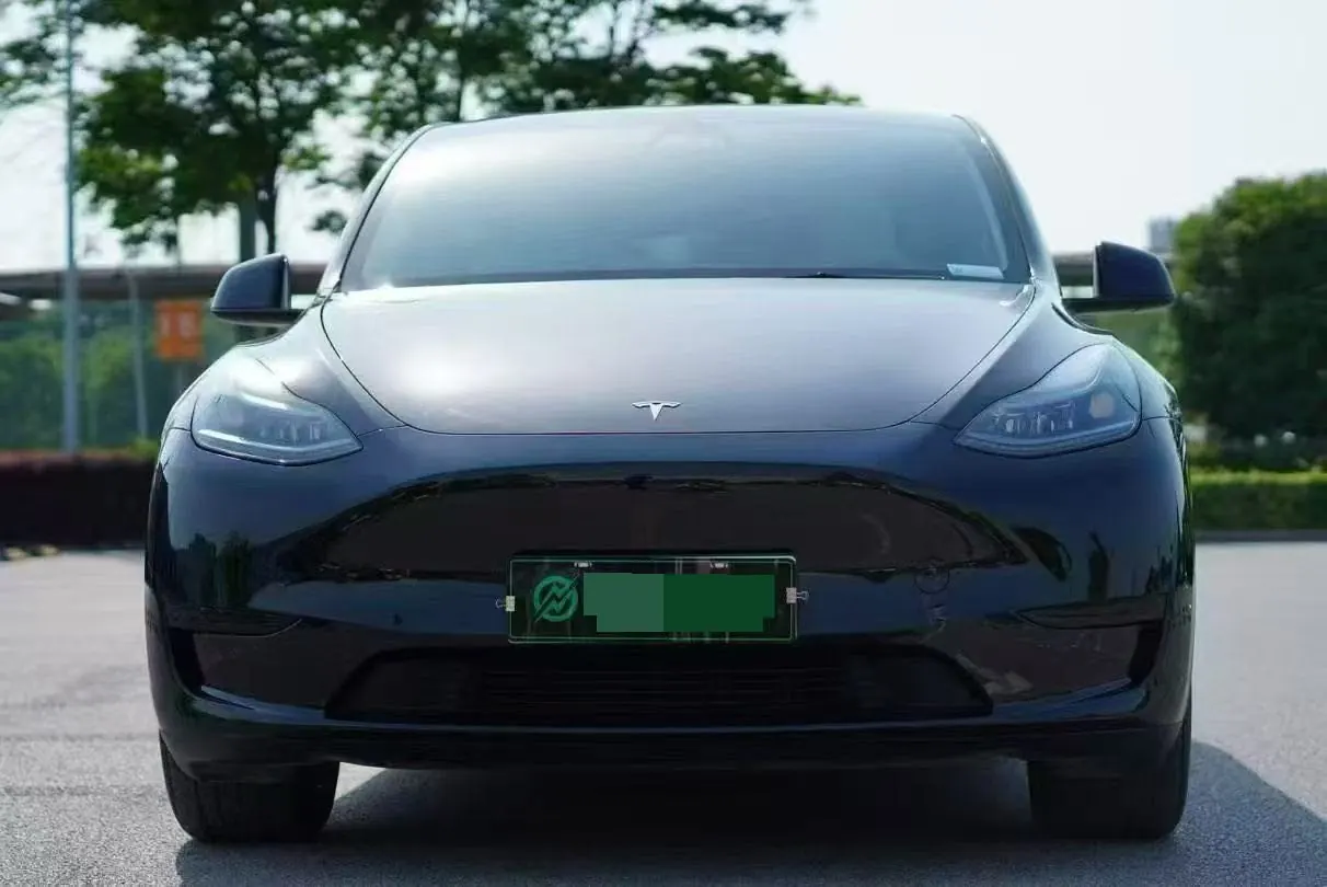 Tesla 2022 Model Y rear-wheel drive version (facelift) automatic gear 2