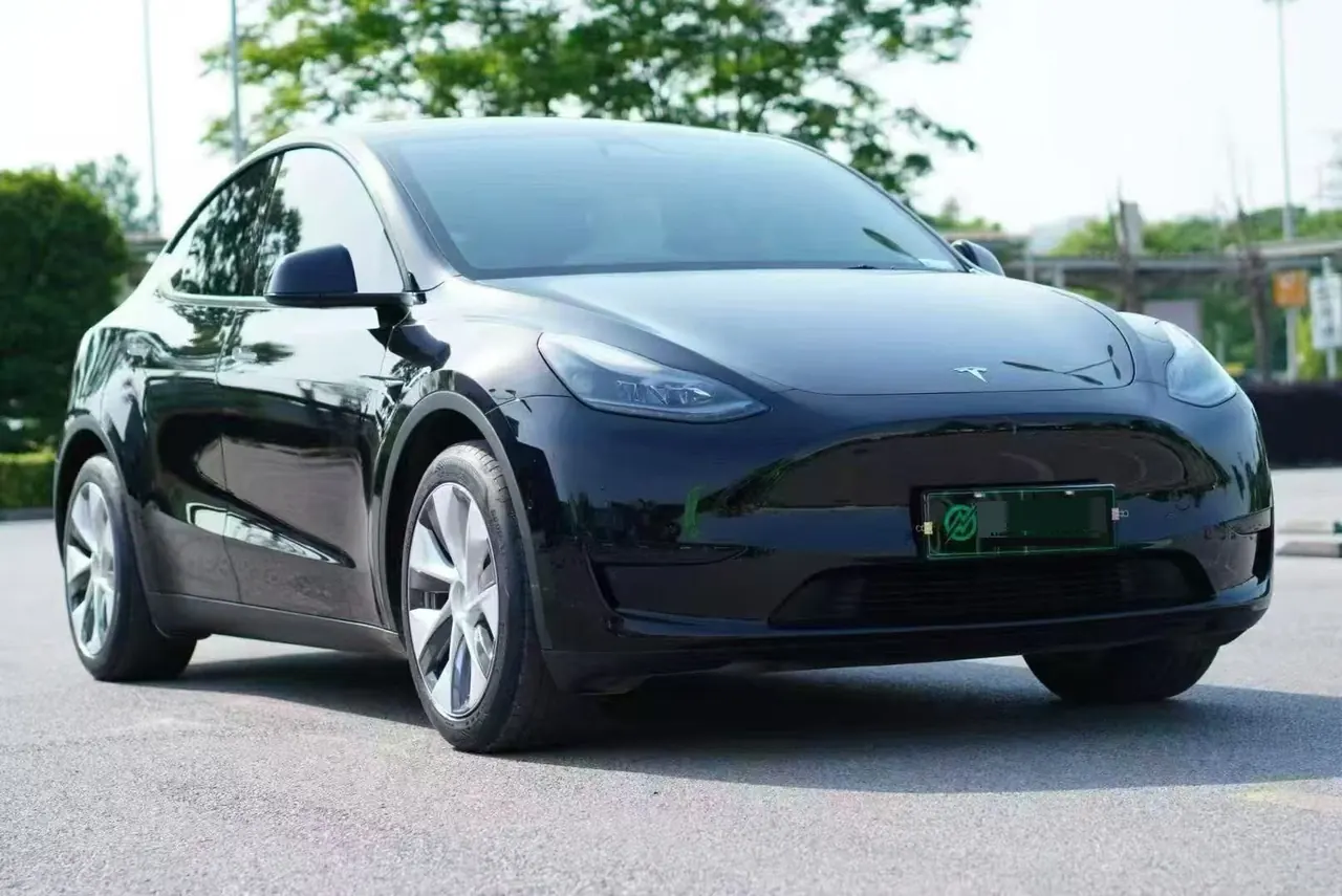 Tesla 2022 Model Y rear-wheel drive version (facelift) automatic gear 3