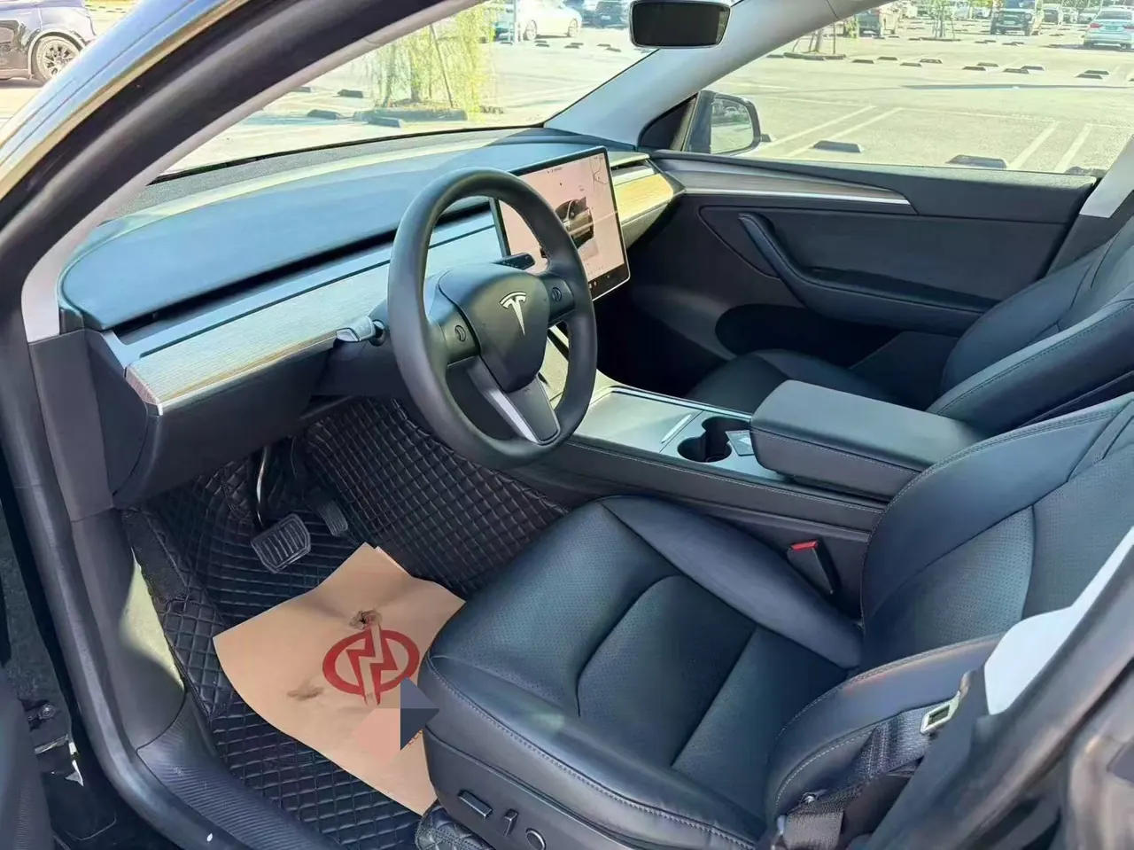 Tesla 2022 Model Y rear-wheel drive version (facelift) automatic gear 4