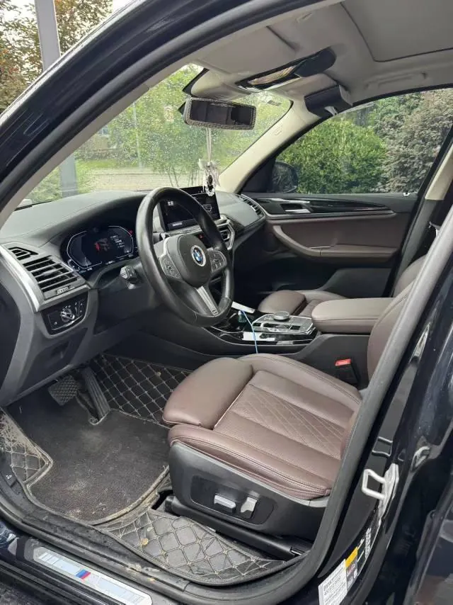 BMW 2023 iX3 leading automatic 3
