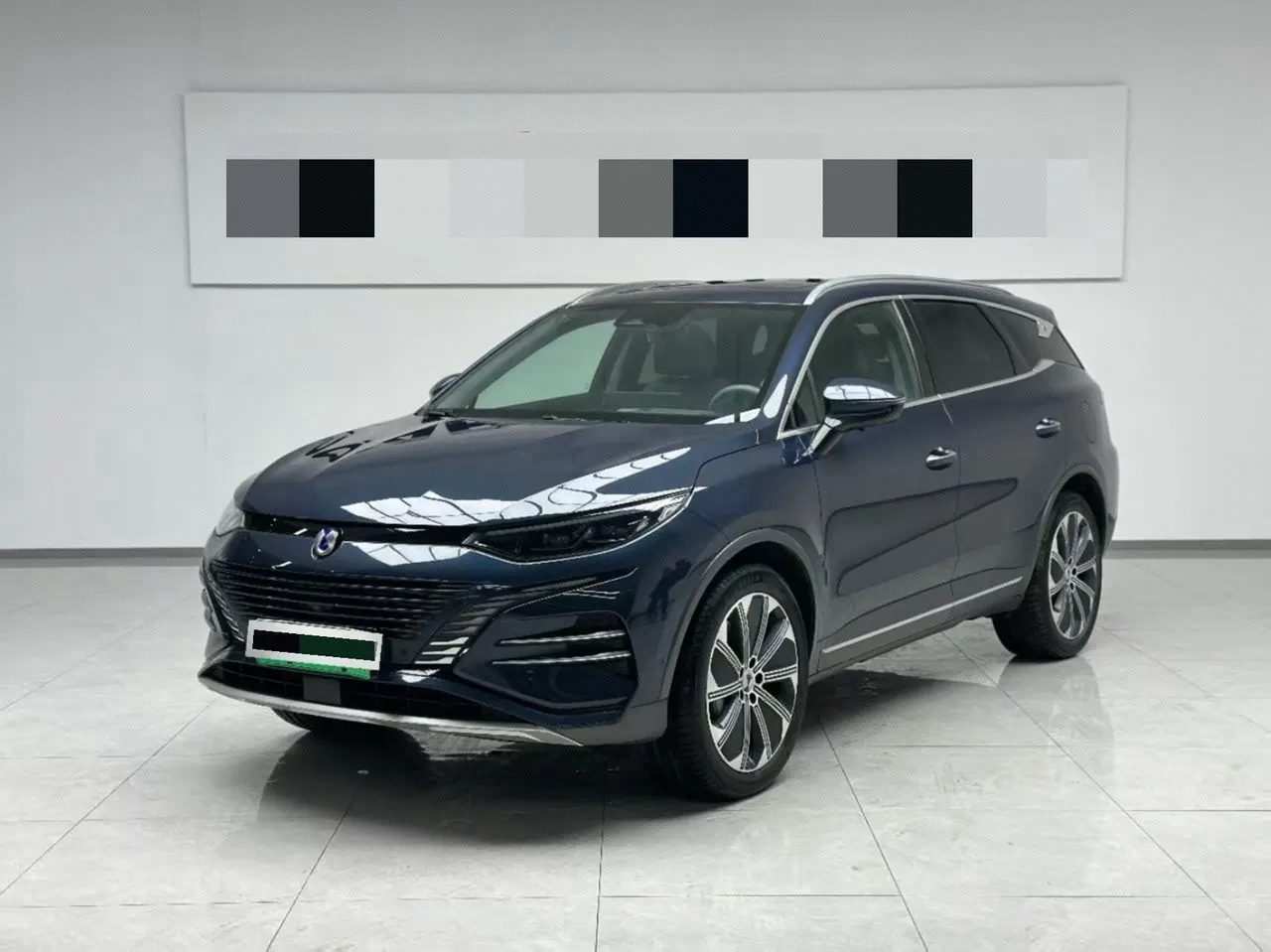 打开图片灯箱:Denza 2023 Denza N8 1.5T Stepless Four-wheel Drive Super Hybrid Flagship Six-seat Automatic Gear