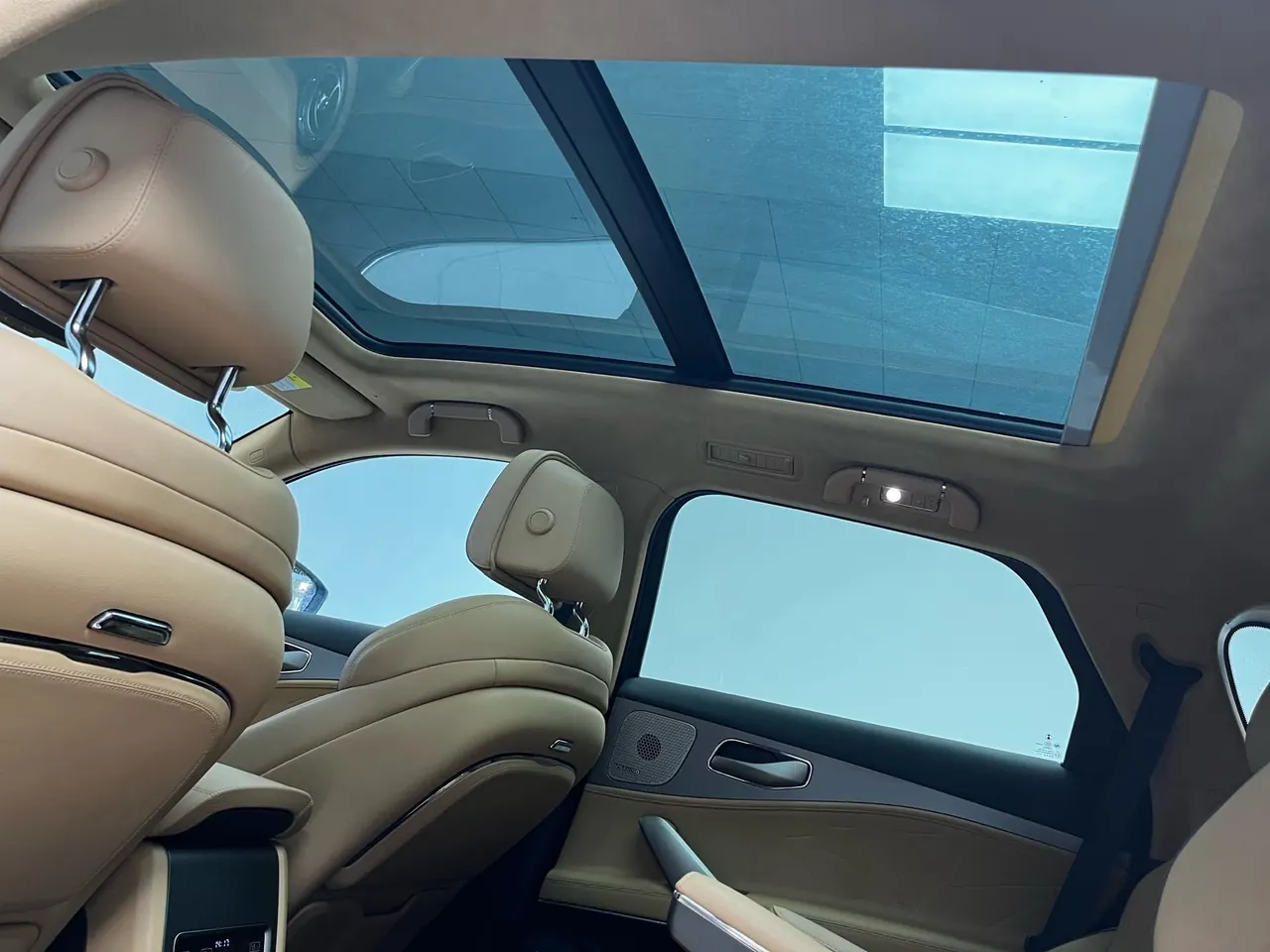 Denza 2023 Denza N8 1.5T Stepless Four-wheel Drive Super Hybrid Flagship Six-seat Automatic Gear 7