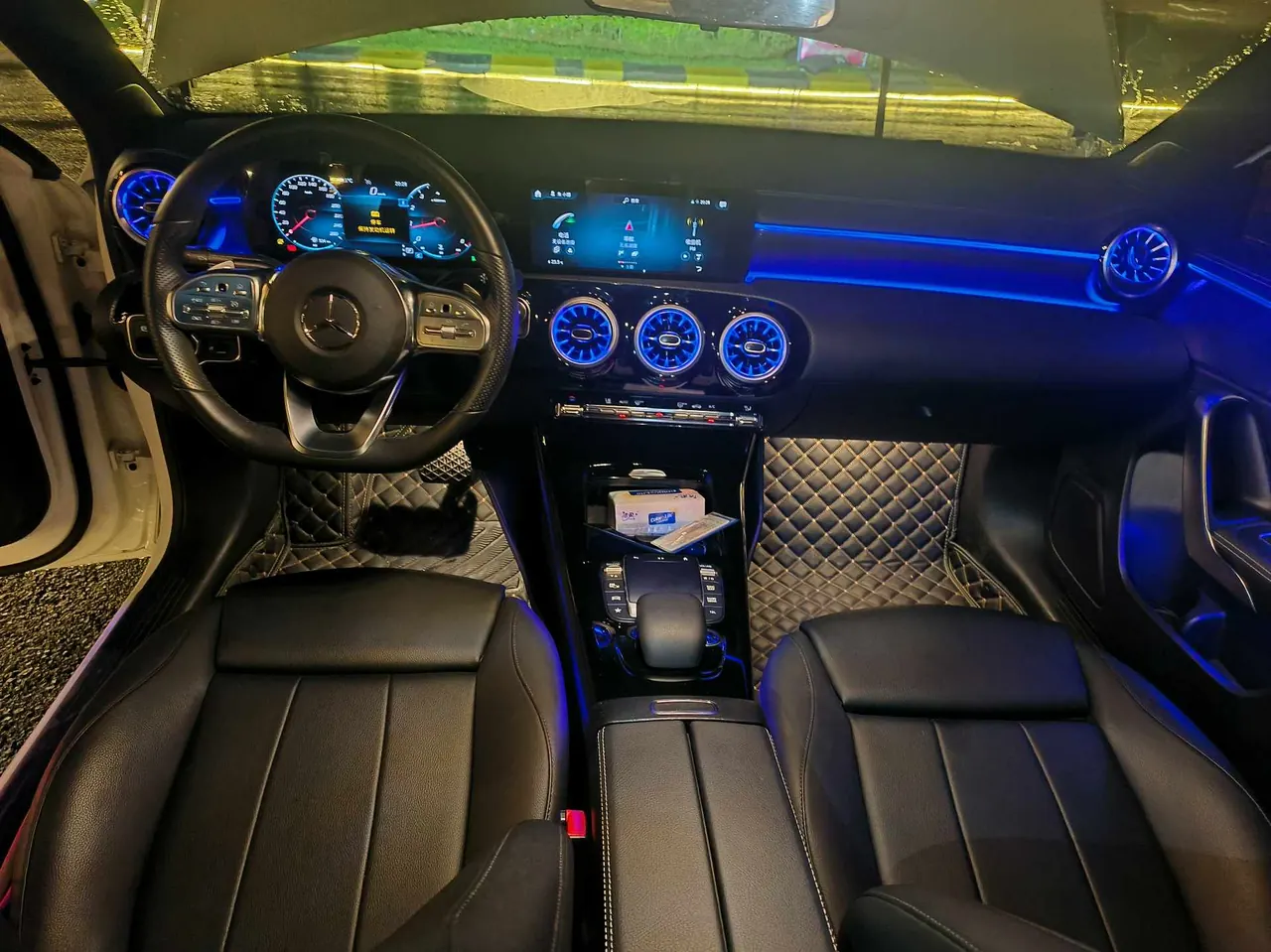 Mercedes Benz Class A 2022 A 200 L 1.3T Dynamic Automatic 8