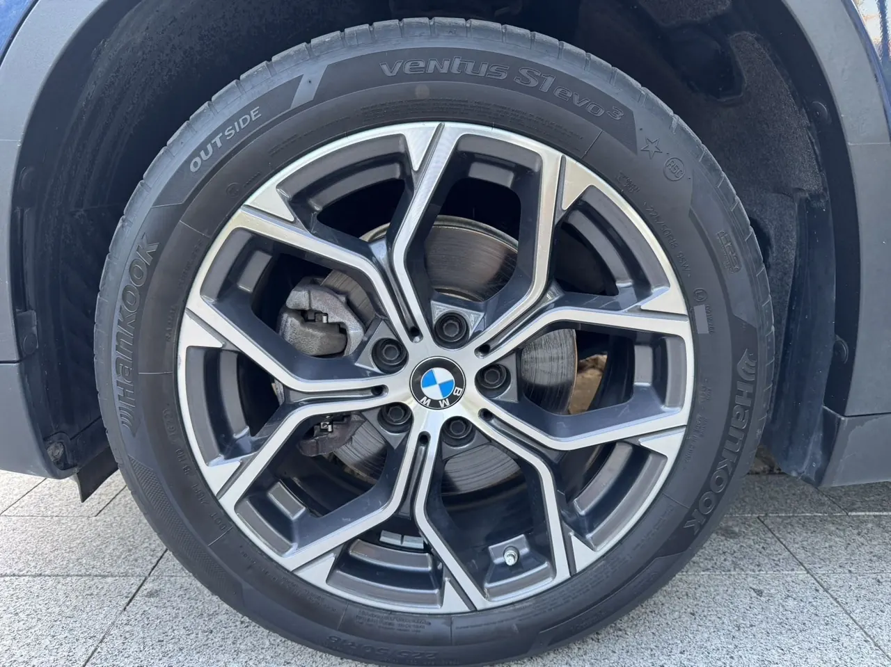 BMW 2022 X1 sDrive20Li 1.5T fashion automatic gear 14