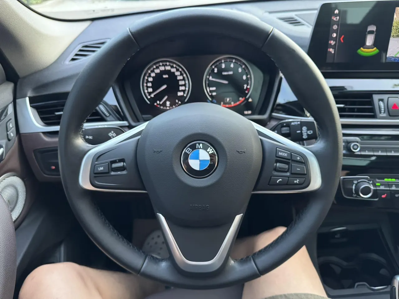BMW 2022 X1 sDrive20Li 1.5T fashion automatic gear 15
