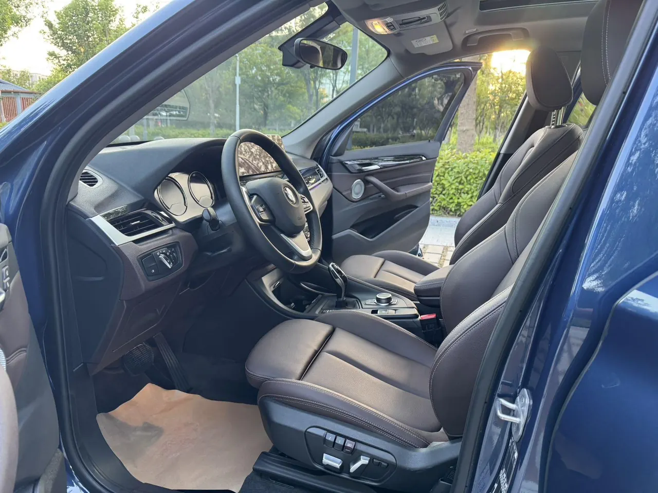 BMW 2022 X1 sDrive20Li 1.5T fashion automatic gear 4