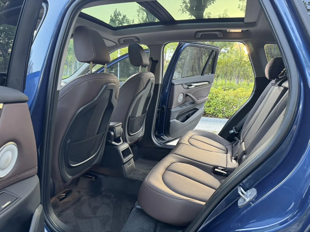 BMW 2022 X1 sDrive20Li 1.5T fashion automatic gear 6