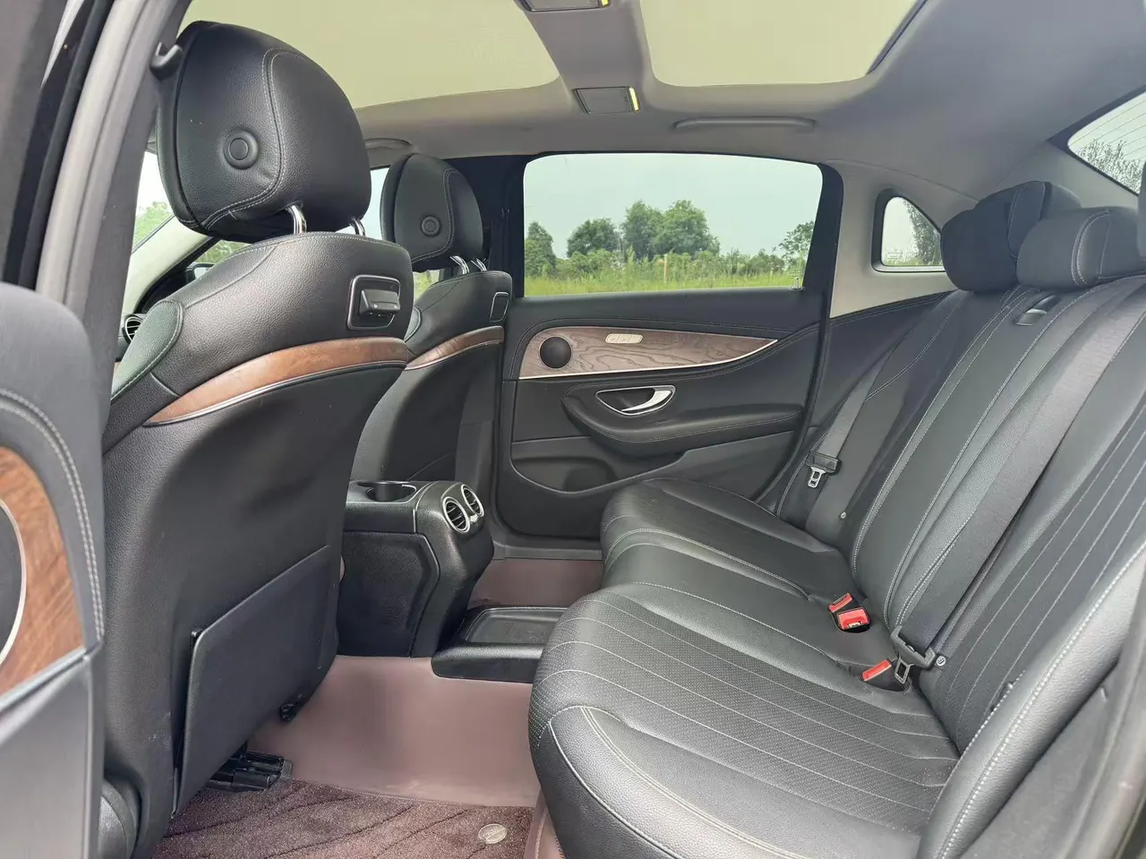 Mercedes Benz E-Class 2020 E 300 L 2.0T Fashion Automatic Gear 5