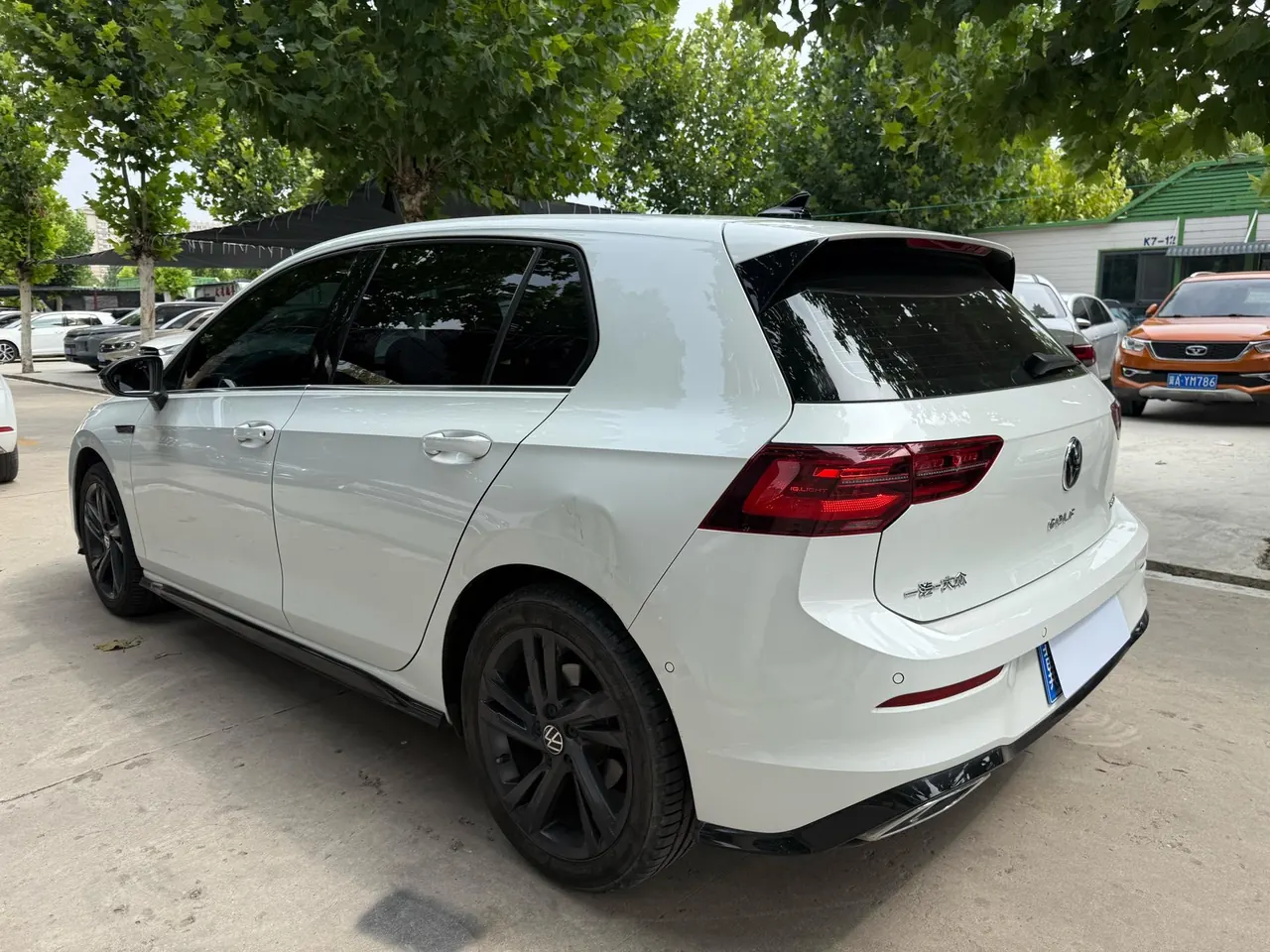 Volkswagen 2021 Golf 8 R-Line 1.4TSI 280TSI Automatic 5