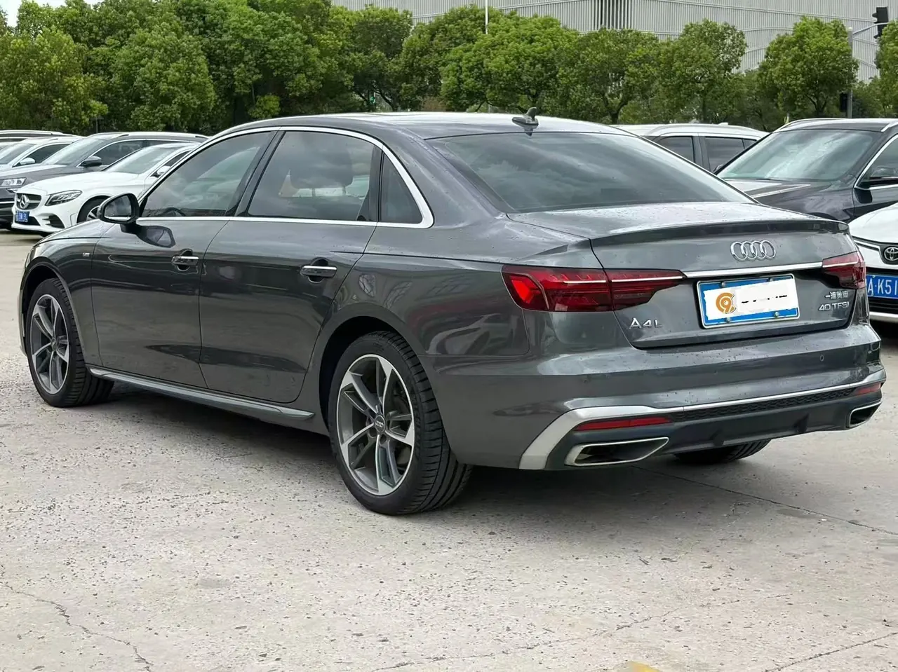 Audi 2020 A4L 2.0TFSI 40TFSI Fashion Dynamic Automatic 5
