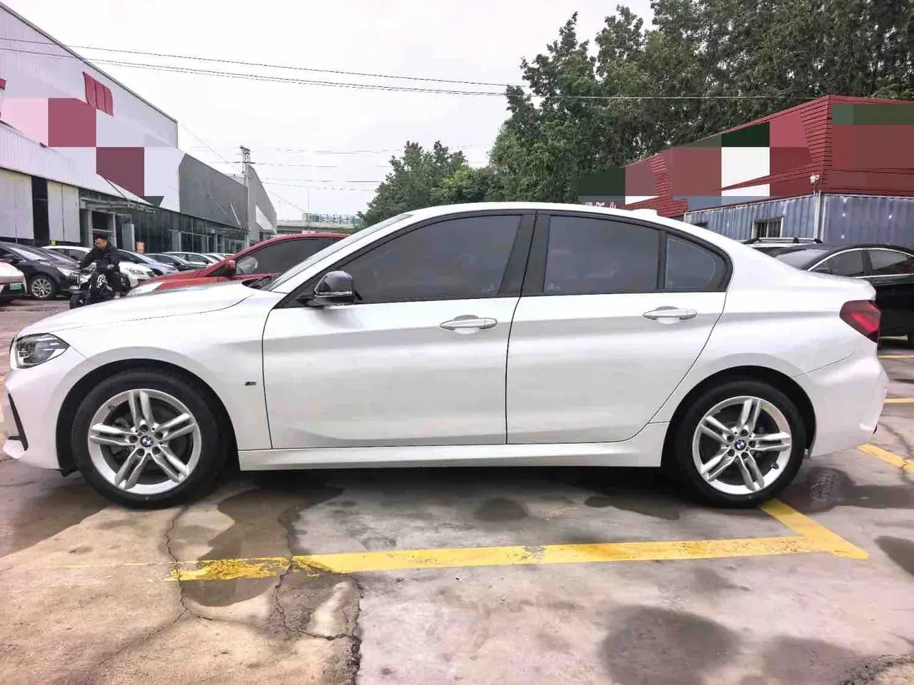 BMW 1 Series 2022 120i 1.5T M Sports Obsidian Night Edition Automatic Gear 4