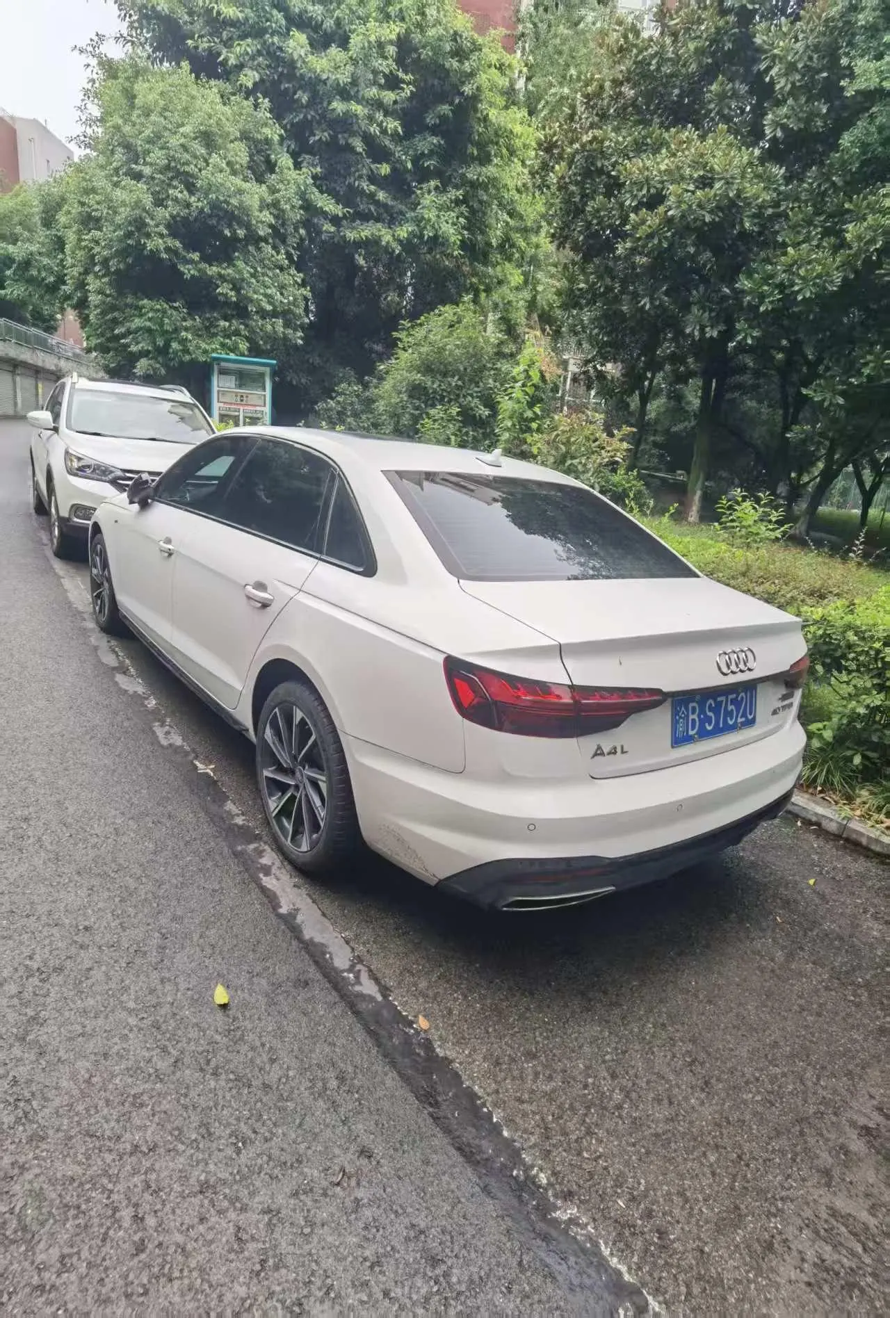 Audi 2023 A4L 2.0TFSI 40TFSI Deluxe Dynamic Automatic 2