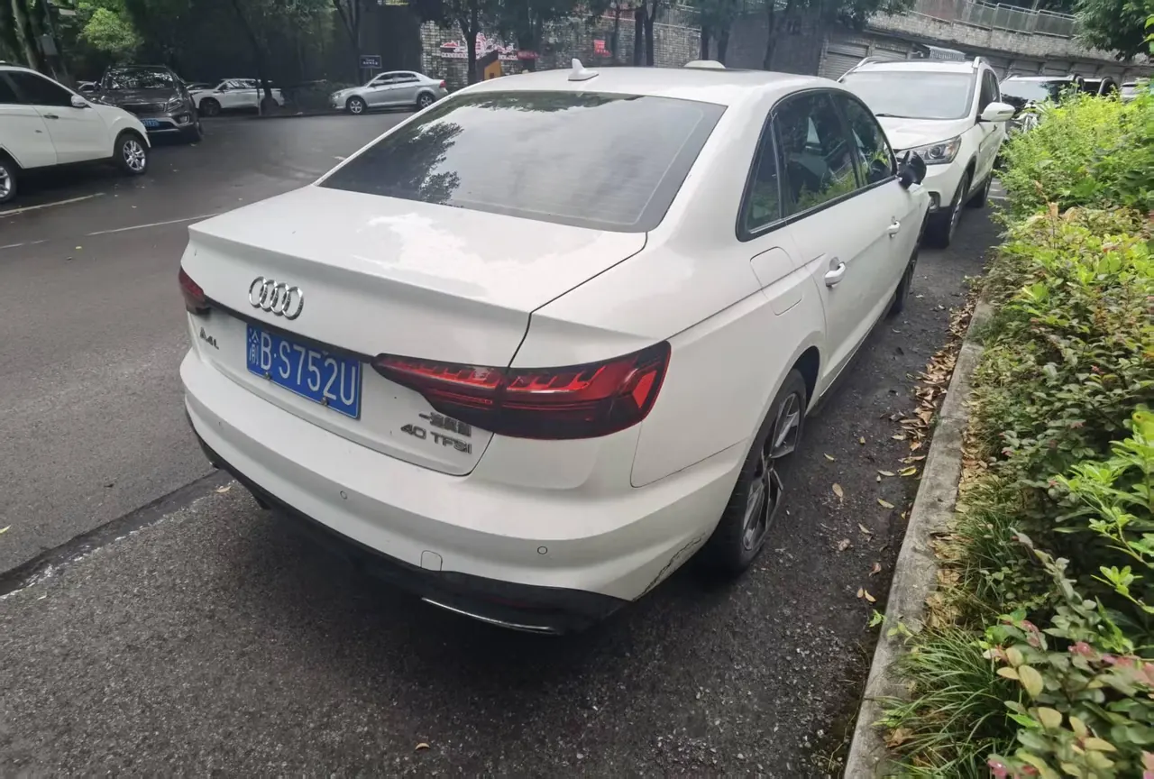 Audi 2023 A4L 2.0TFSI 40TFSI Deluxe Dynamic Automatic 3