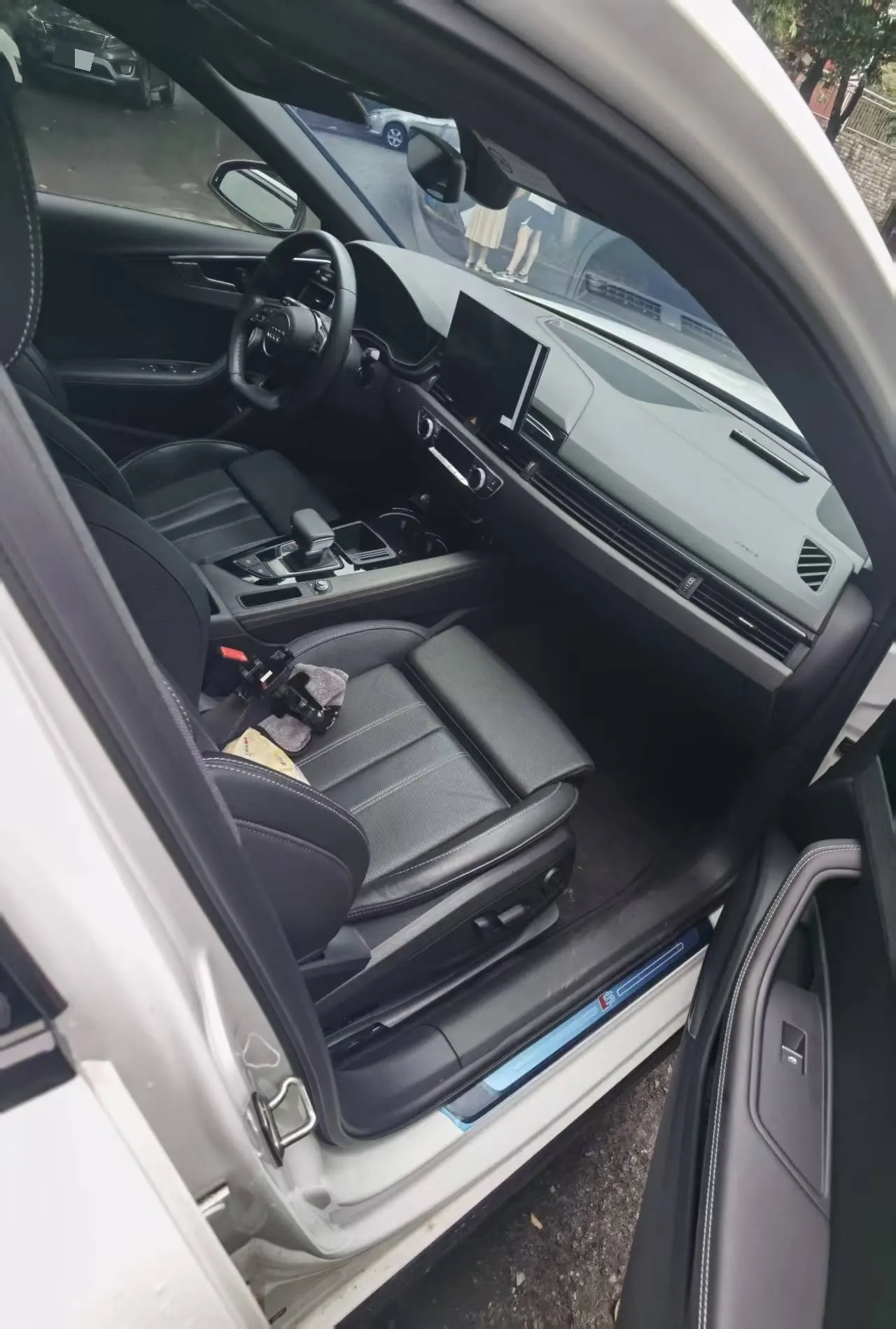 Audi 2023 A4L 2.0TFSI 40TFSI Deluxe Dynamic Automatic 4
