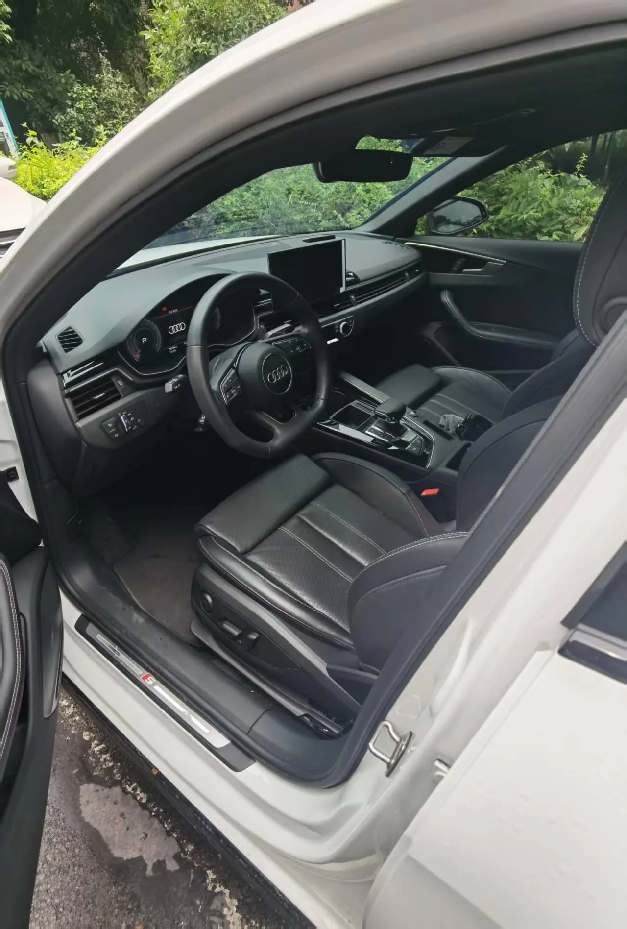 Audi 2023 A4L 2.0TFSI 40TFSI Deluxe Dynamic Automatic 6