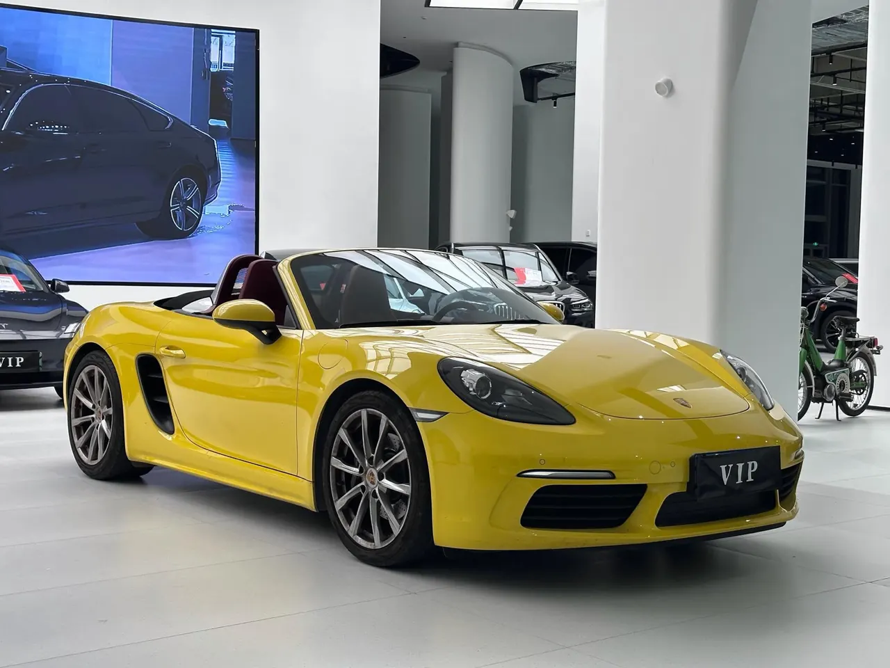 Porsche 718 (Imported) 2022 718 Boxer 2.0T Automatic 3