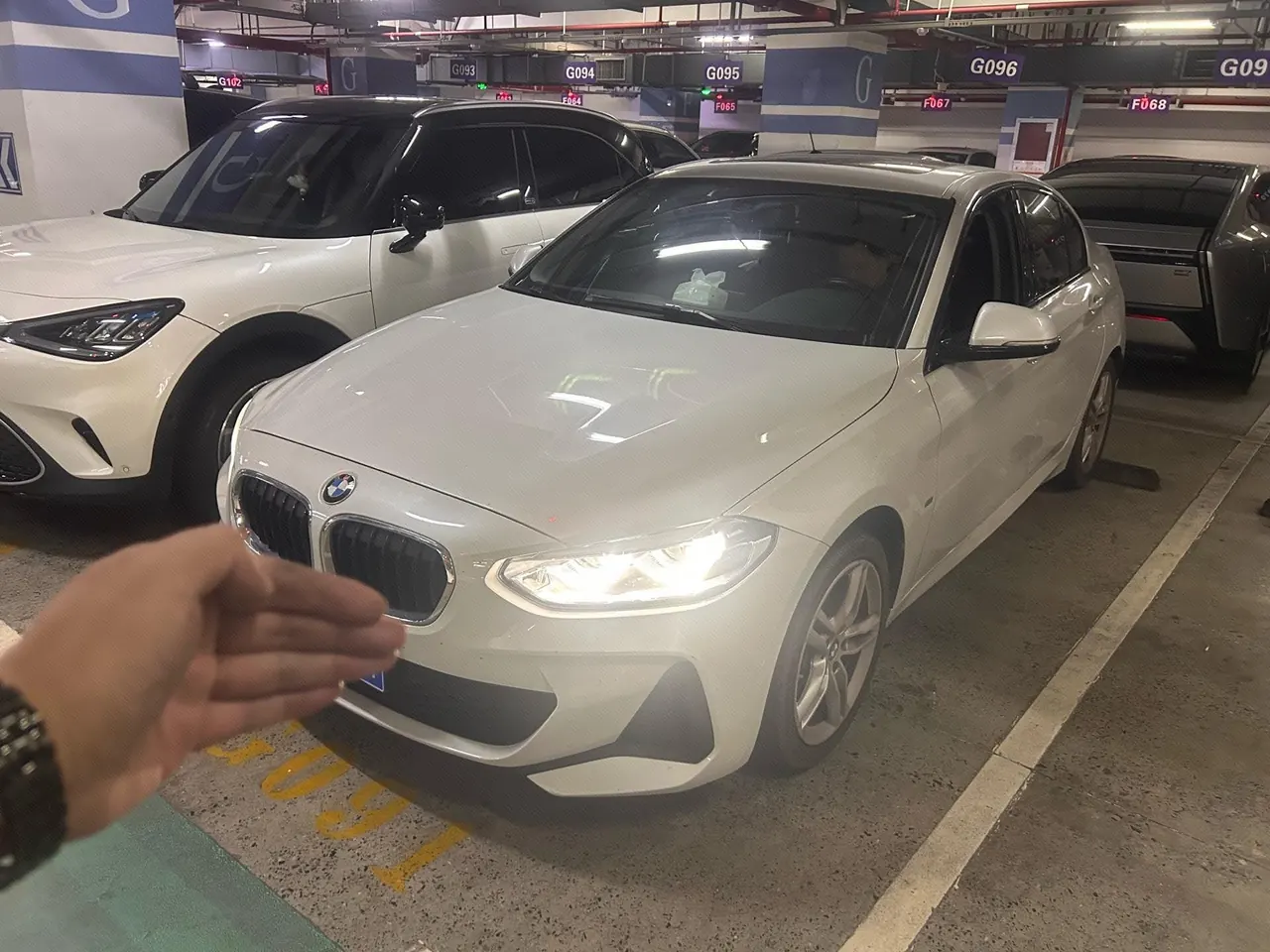 Open image lightbox: BMW 1 Series 2020 120i 1.5T M Sports Suit Automatic Gear