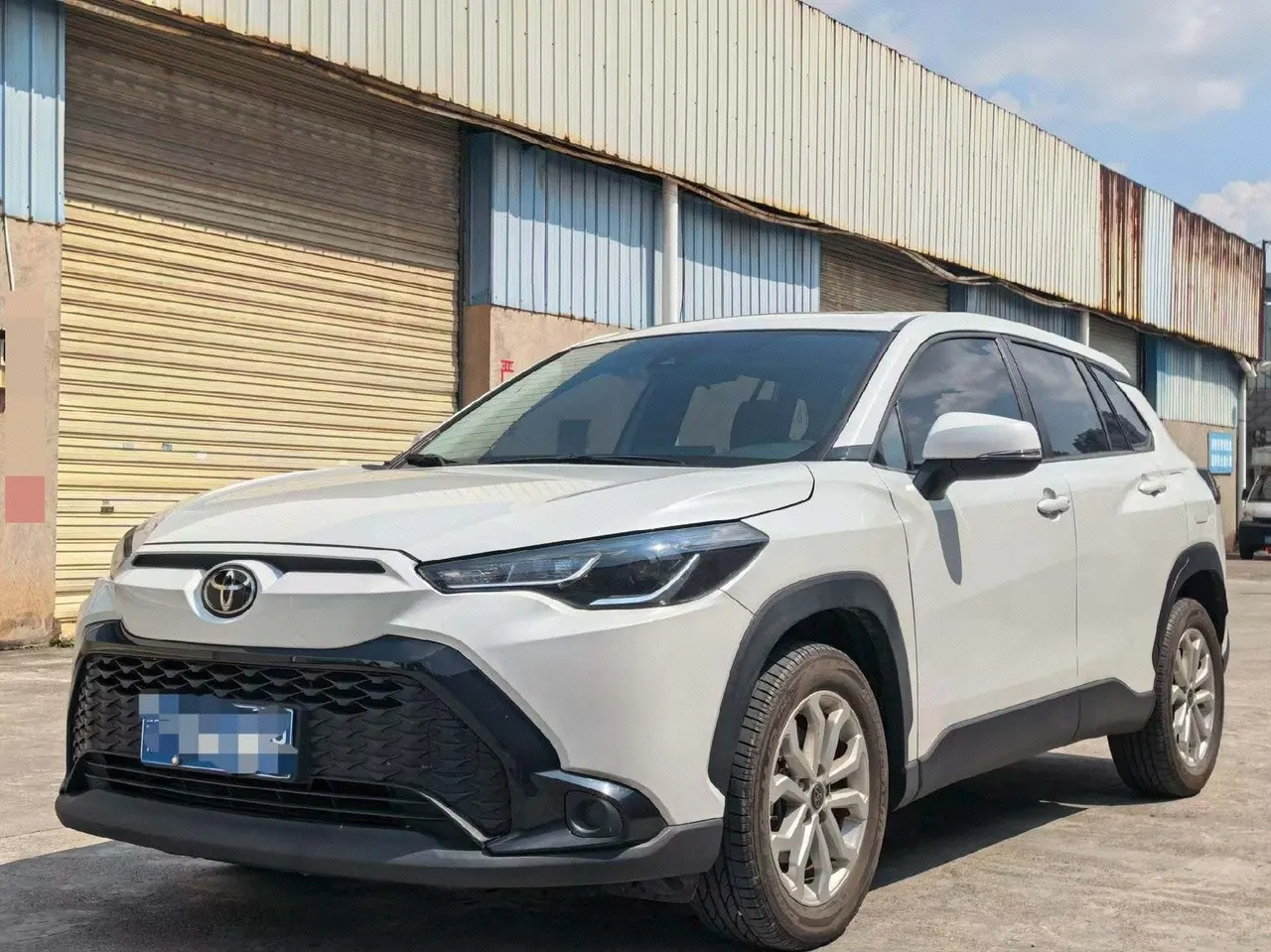 Open image lightbox: Toyota 2023 Front Landa 2.0 Stepless Leading Edition Automatic Gear