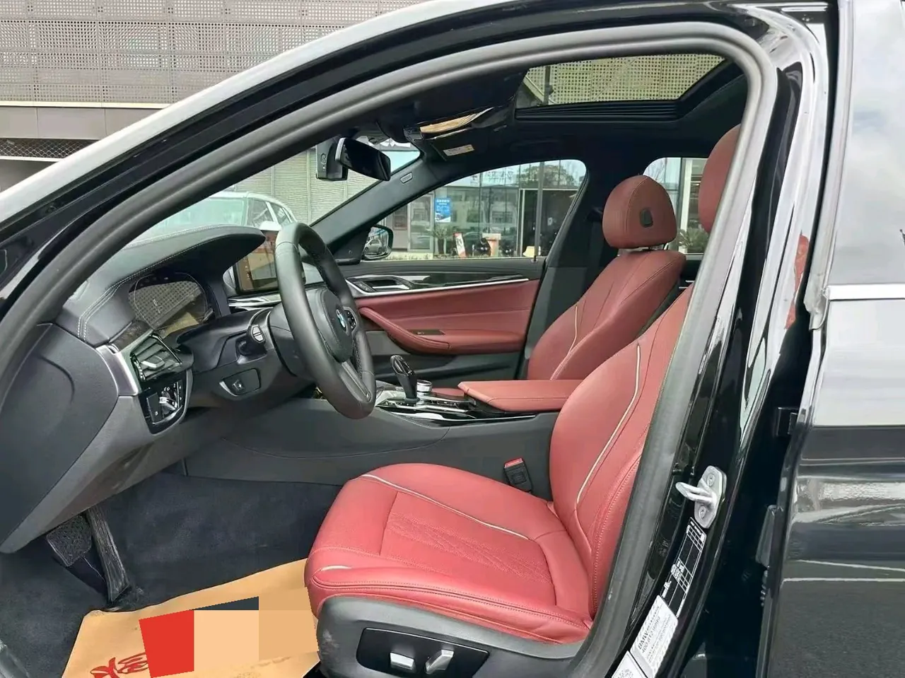BMW 5 Series 2022 525Li 2.0T Luxury Suit (Change 2) Automatic Gear 4