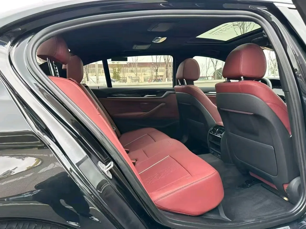 BMW 5 Series 2022 525Li 2.0T Luxury Suit (Change 2) Automatic Gear 6