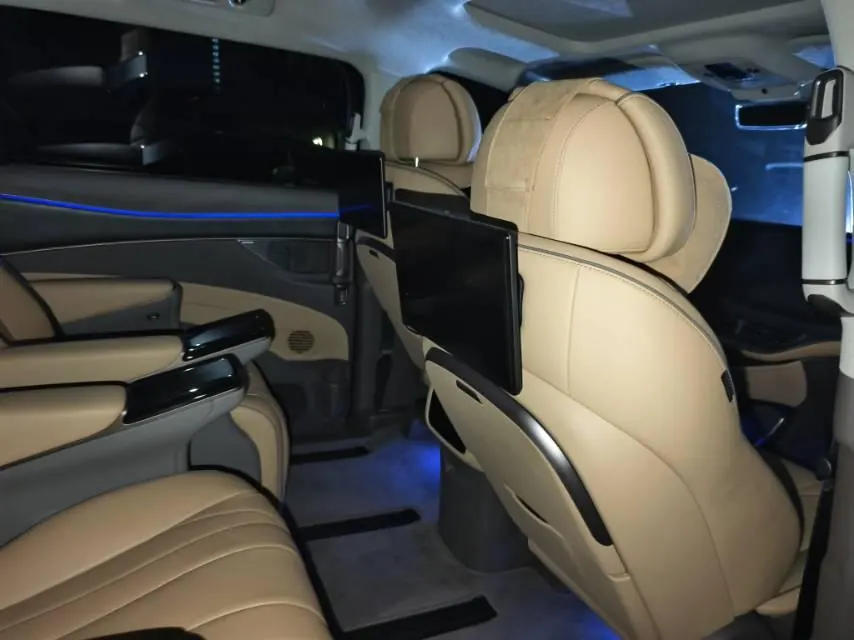 Denza 2022 Denza D9 DM-i 1.5T stepless 970 four-wheel drive flagship automatic gear 6