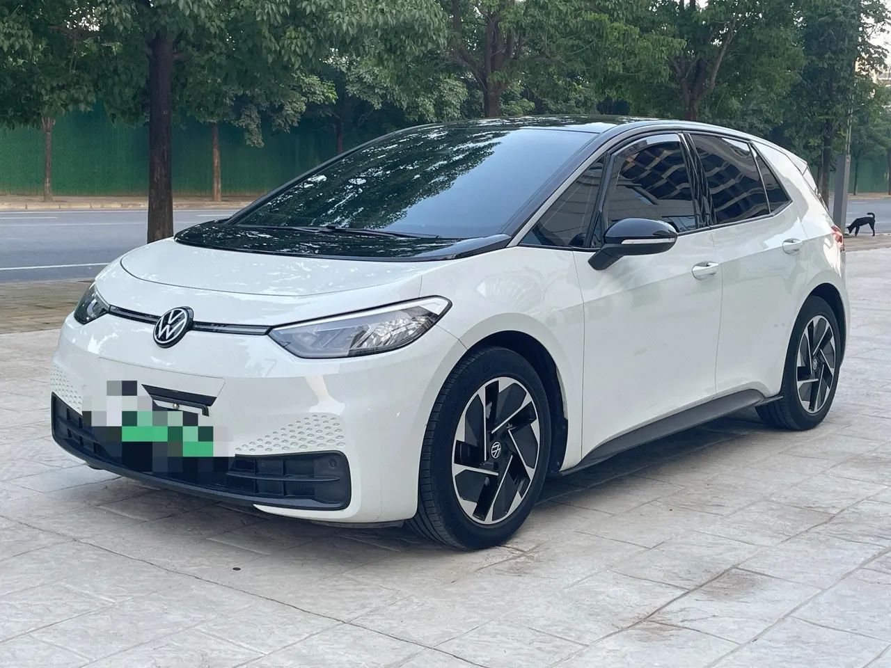 Open image lightbox: Volkswagen 2024 ID. 3 superior version of automatic transmission