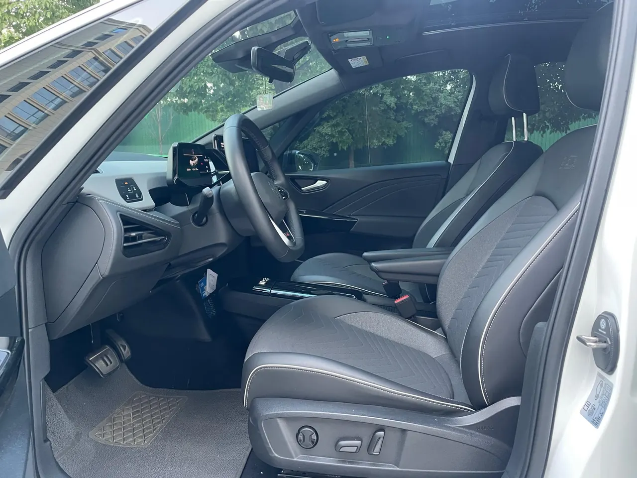 Volkswagen 2024 ID. 3 superior version of automatic transmission 4