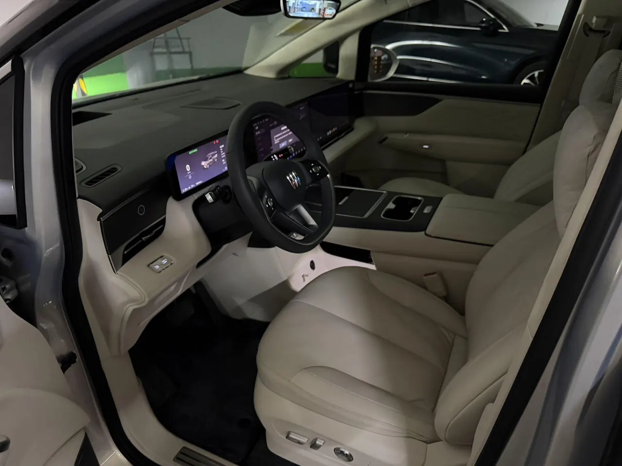 Buick 2026 to the world family 1.5T luxury version of automatic gear 3
