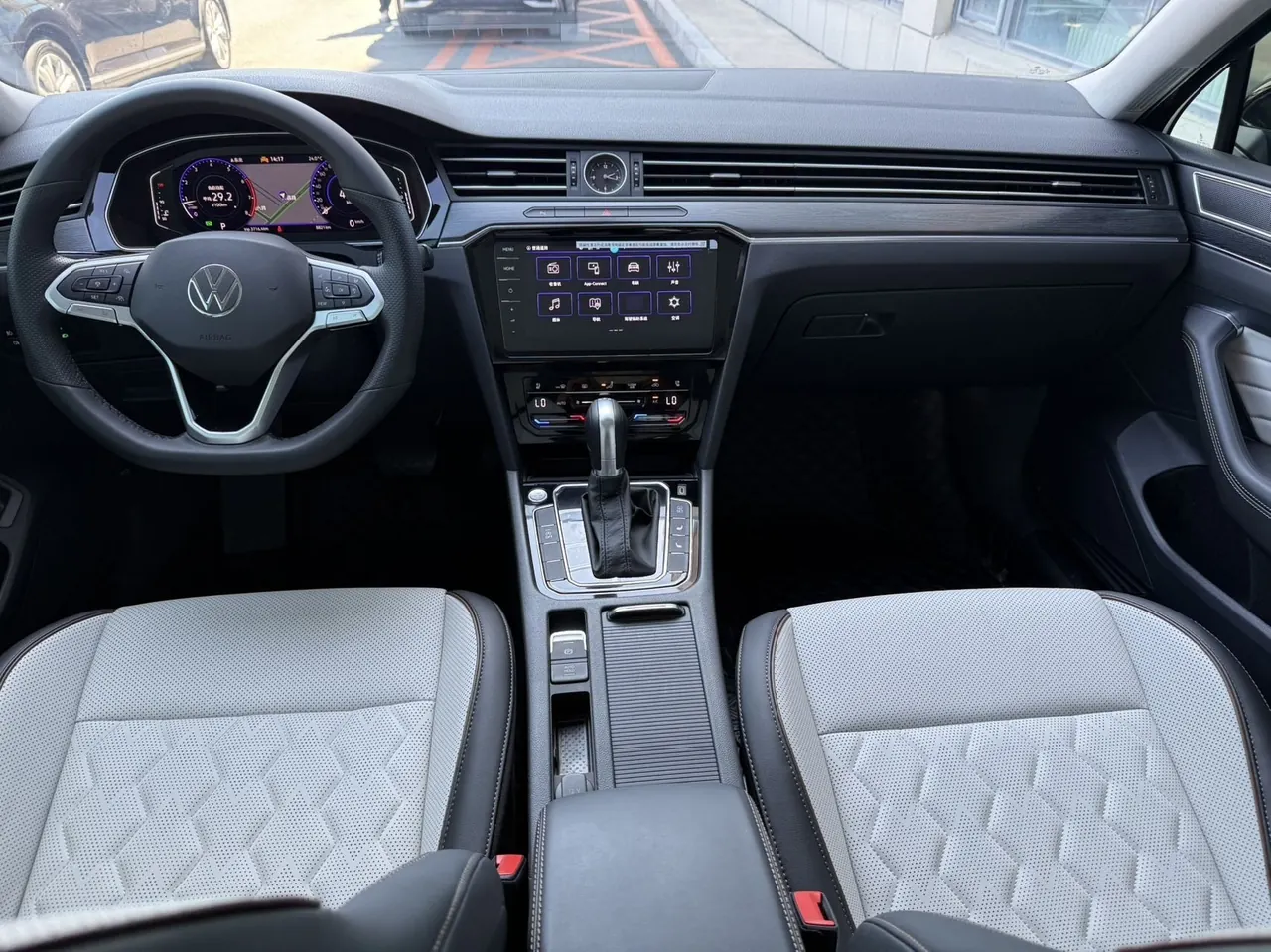 Volkswagen 2026 Magotan 2.0TSI 380TSI 30 million selected luxury automatic gear 8