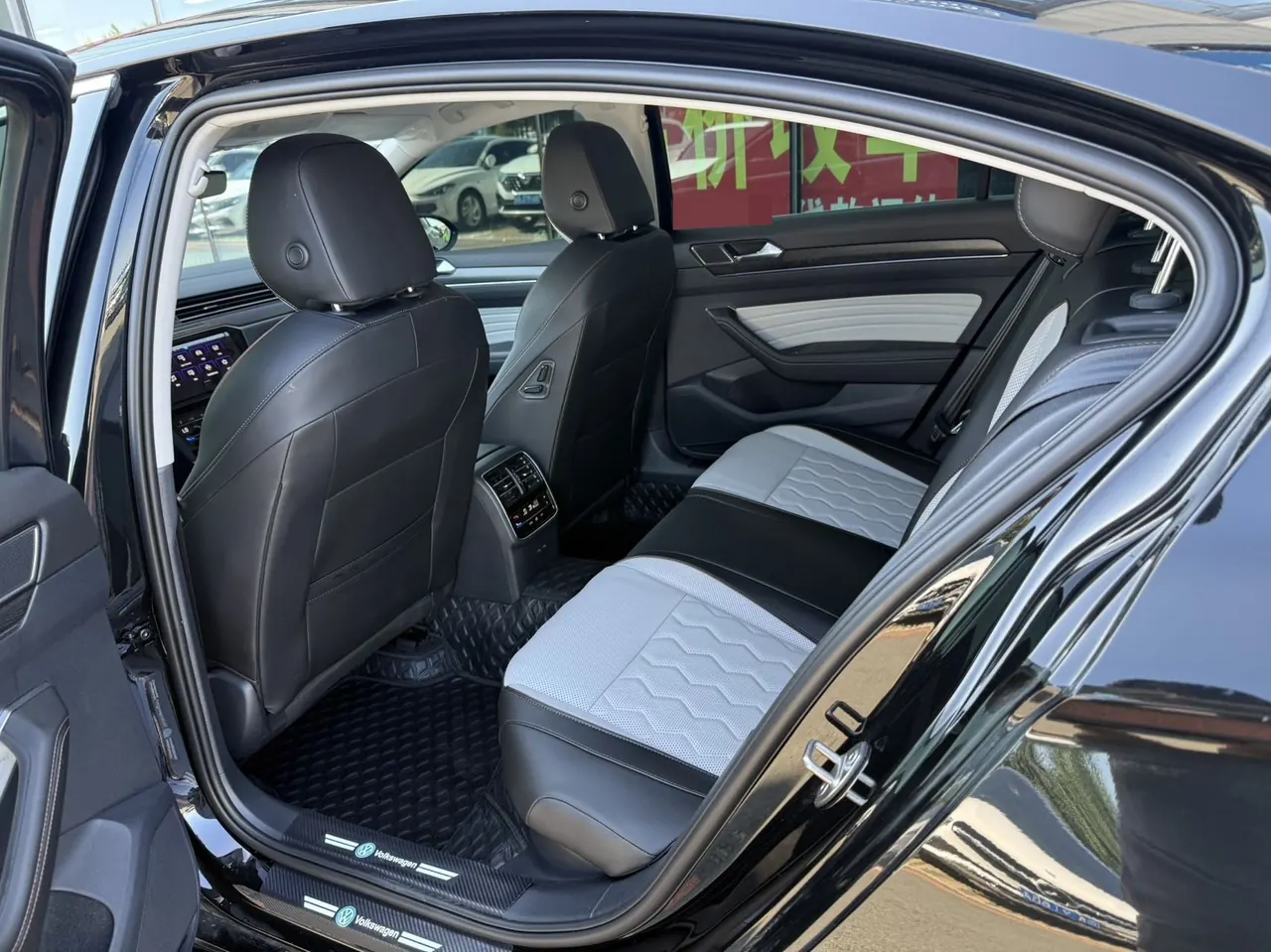 Volkswagen 2026 Magotan 2.0TSI 380TSI 30 million selected luxury automatic gear 9