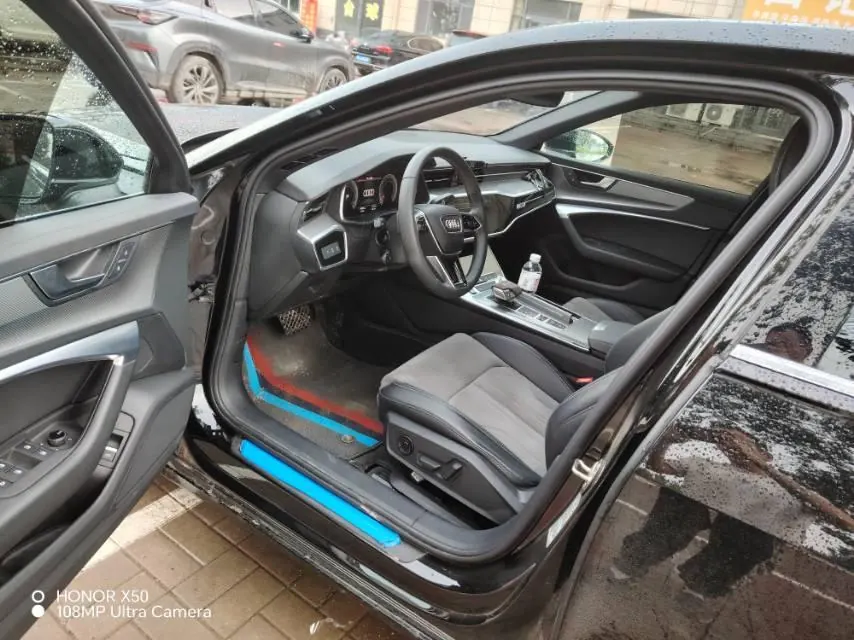Audi 2022 A6L 2.0TFSI 45TFSI Quattro Selected Dynamic Automatic 8