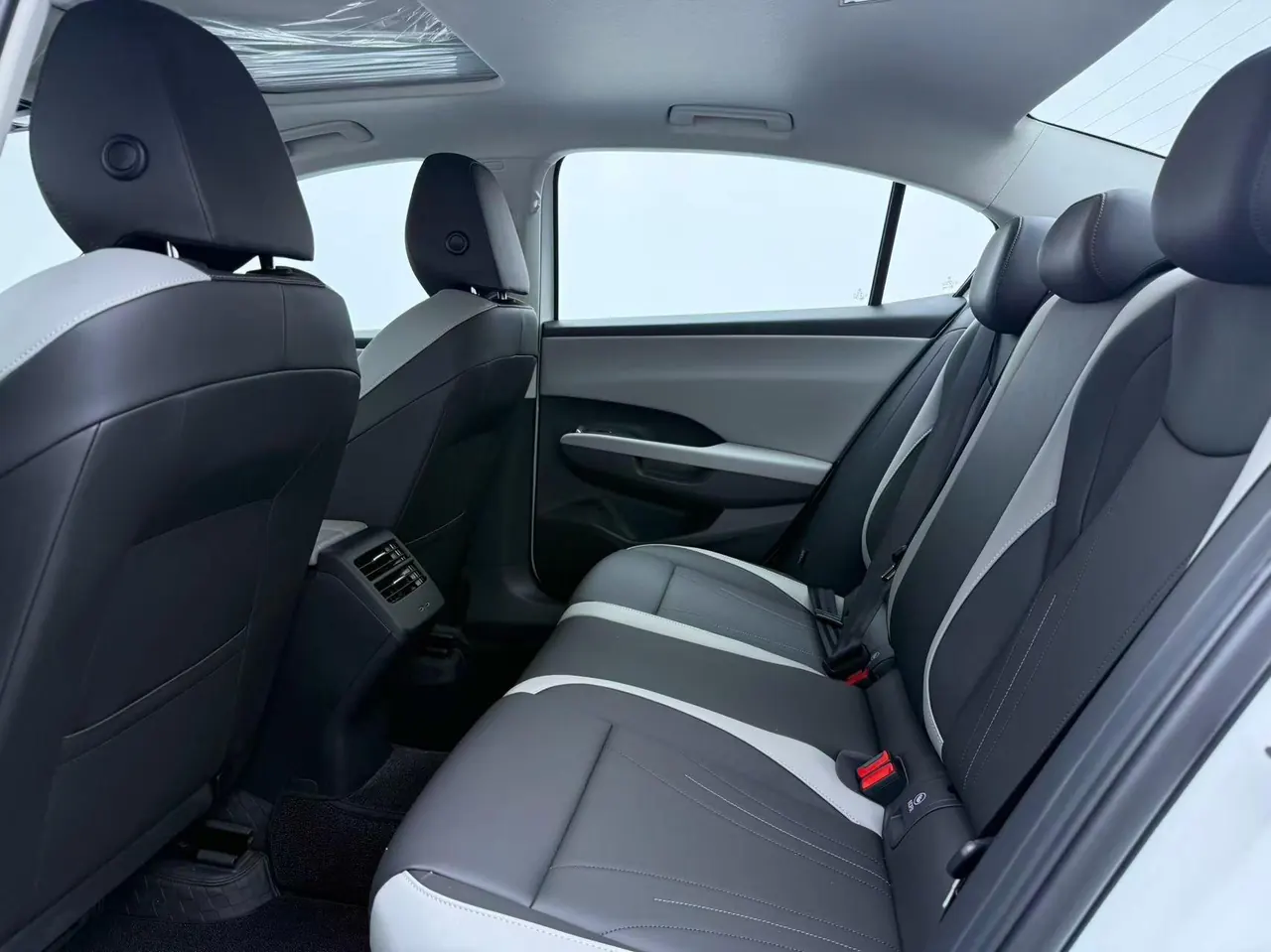 Volkswagen 2026 Sagittarius S 1.5 Elite Edition Automatic Gear 8