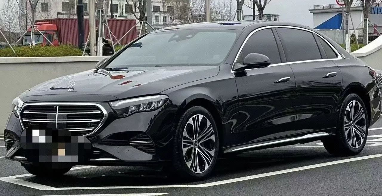 打开图片灯箱:Mercedes Benz E-Class 2026 model E 300 L 48V 2.0T Luxury Edition Automatic