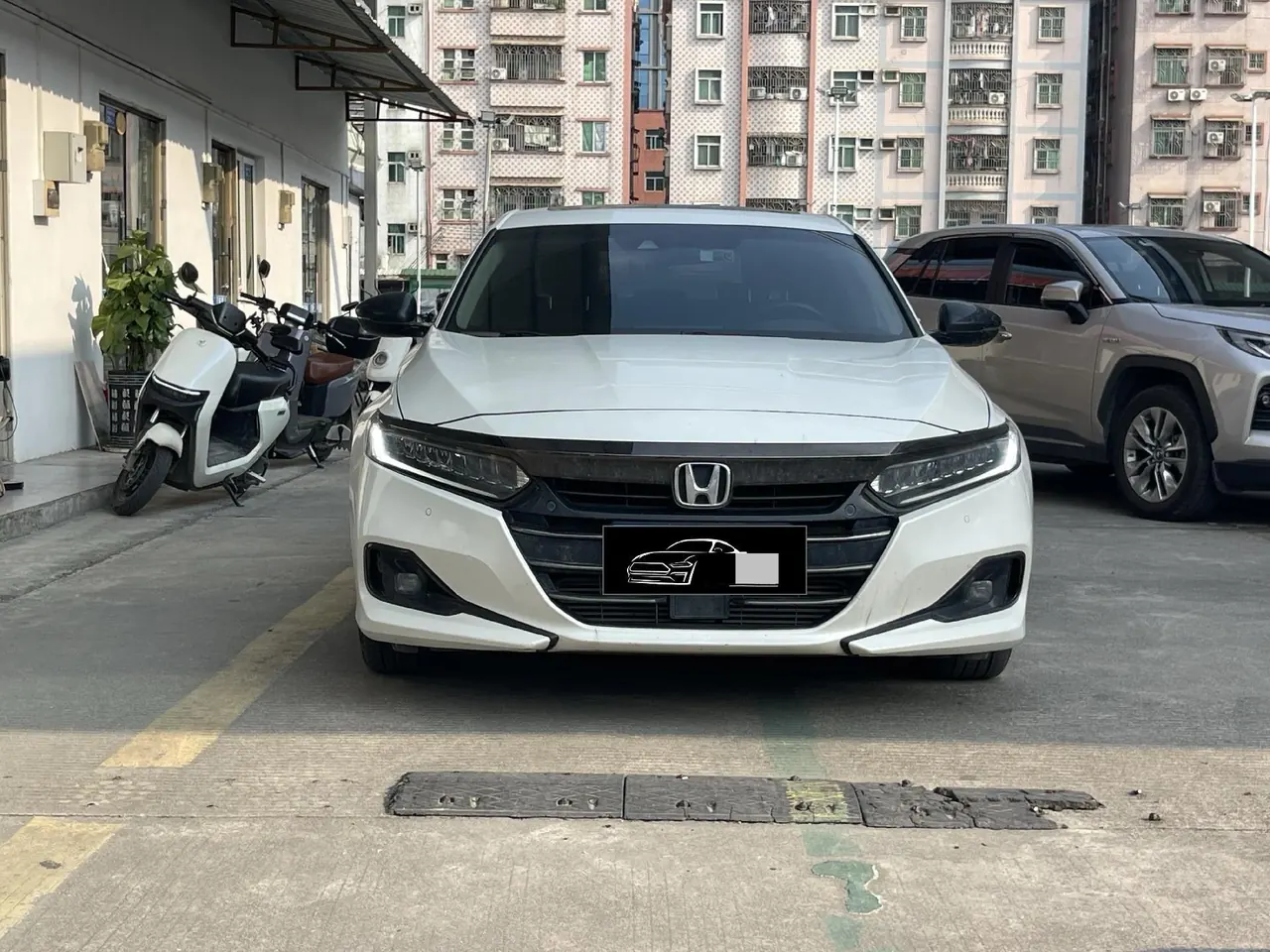 Honda 2022 10th Generation Accord 1.5T Stepless 260TURBO Magic Night Premium Edition Automatic Gear 3