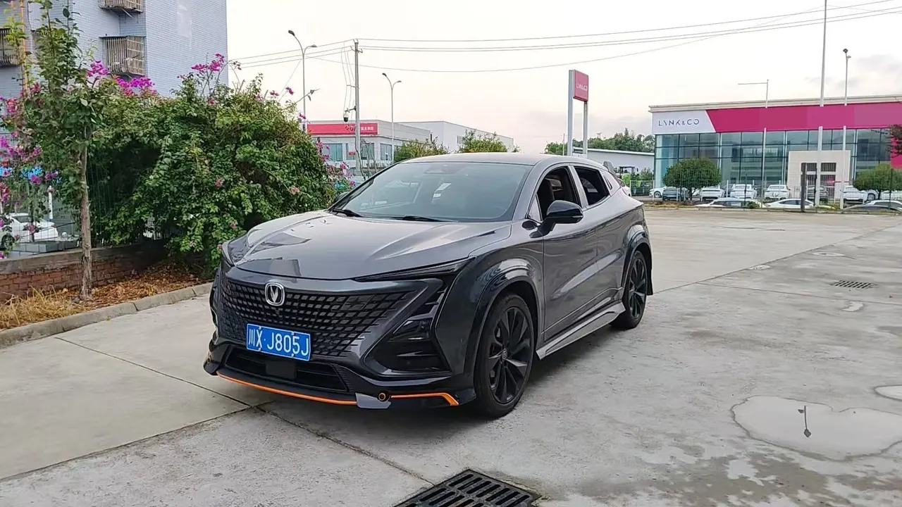 ChangAn 2021 UNI-T 1.5T Sports Flagship Automatic Gear 8