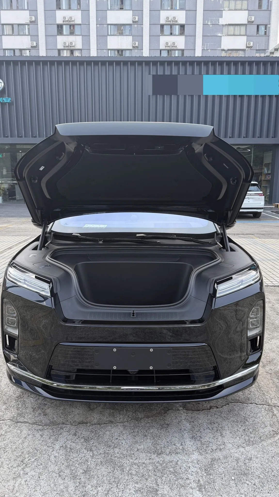 NIO 2026 ES8 6-seat executive deluxe automatic gear 14