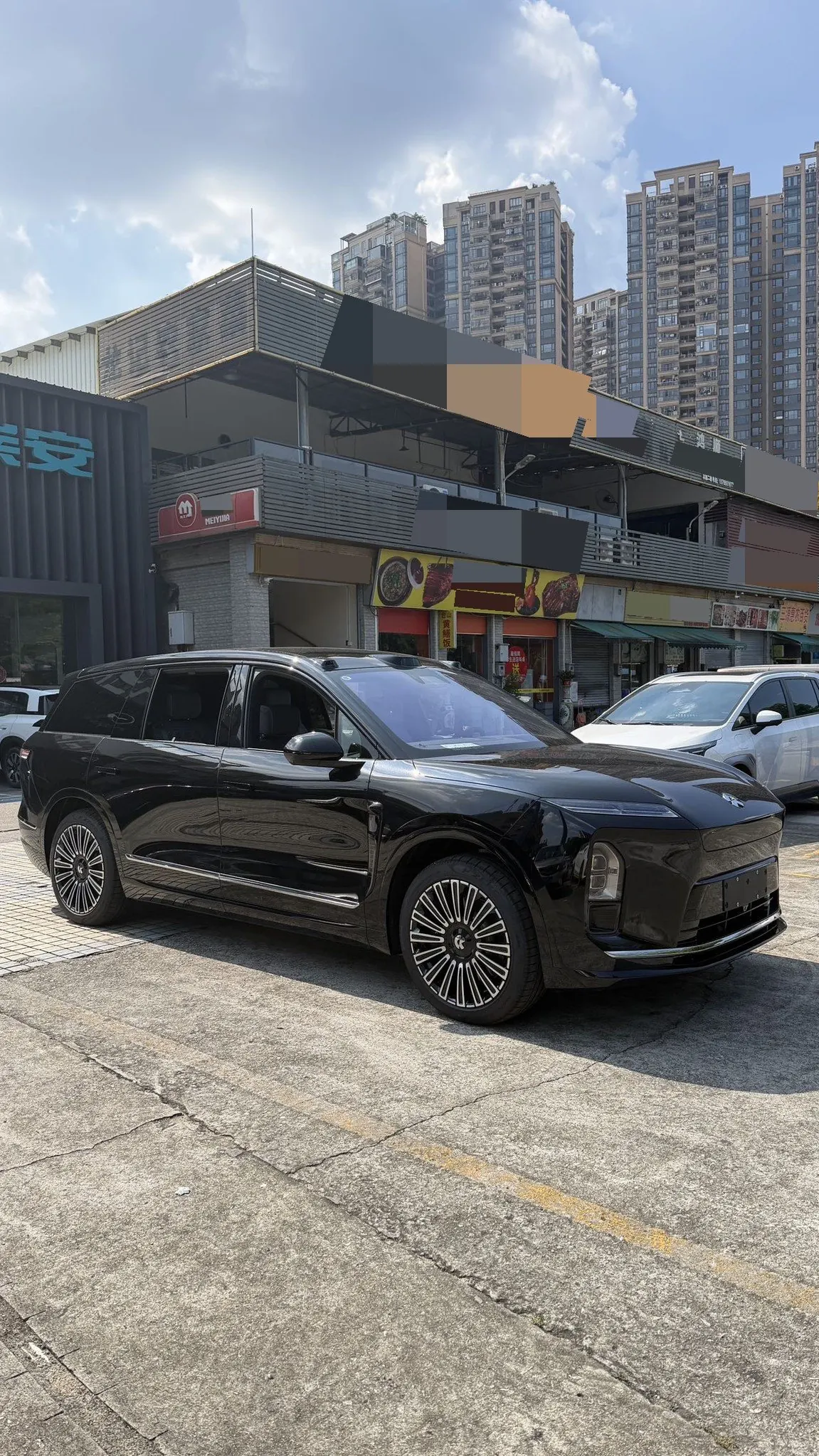 NIO 2026 ES8 6-seat executive deluxe automatic gear 3