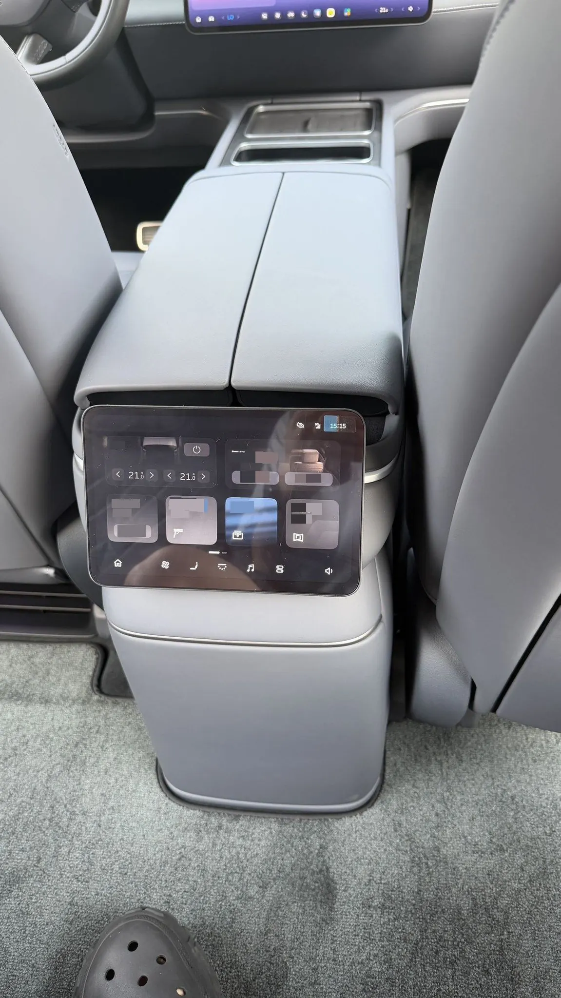 NIO 2026 ES8 6-seat executive deluxe automatic gear 7