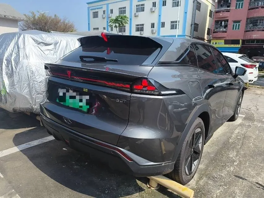 ChangAn Deepal 2024 S 07 215Max extended range automatic gear 3