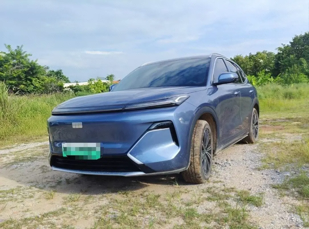 Open image lightbox: Geely Galaxy Galaxy Star Ship 7 EM-i 2025 Star Ship 7 EM-i 1.5 120km Pilot Edition Automatic Gear