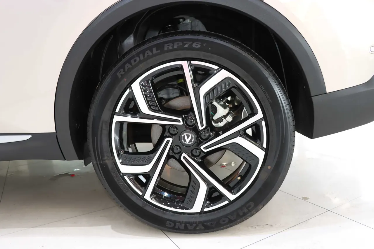 ChangAn 2026 CS55 PLUS 1.5T New Blue Whale Tianzhu Prestige Automatic 18