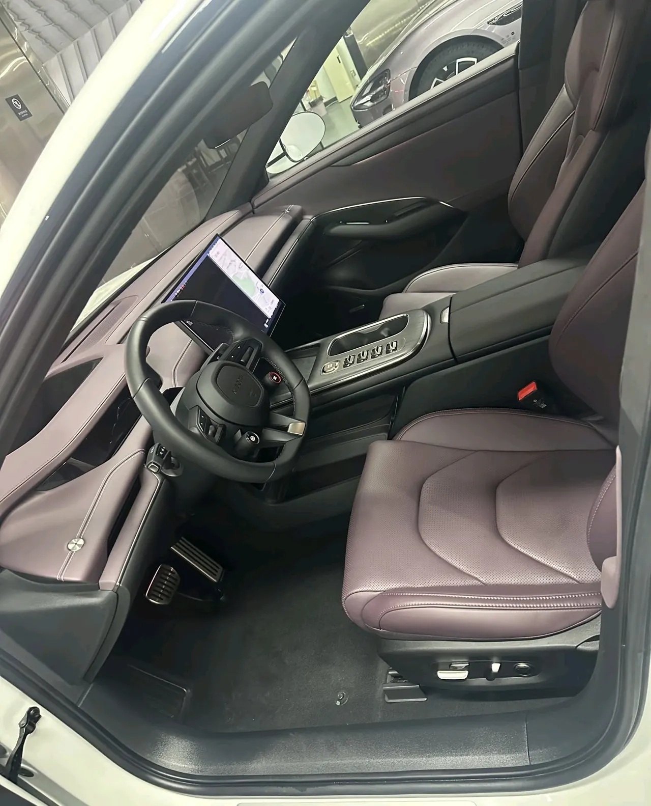 MI 2024 SU 7 830km Rear Drive Ultra Long Endurance High-end Smart Drive Pro Edition Automatic Gear 4